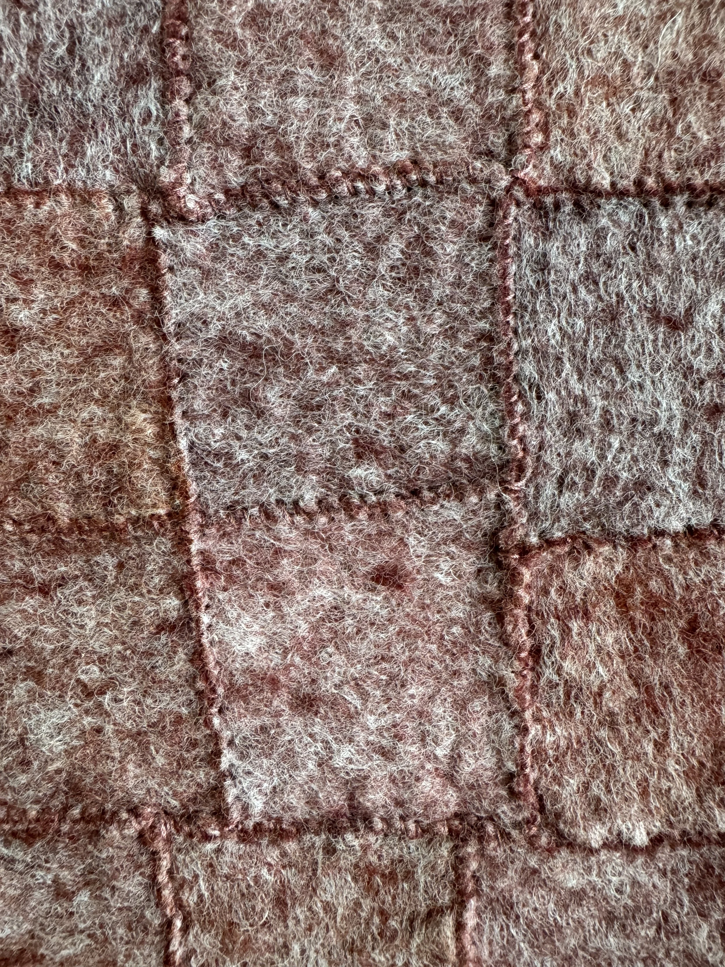 FELT GRID 06 (Rose) 2011 CloseUp.JPG
