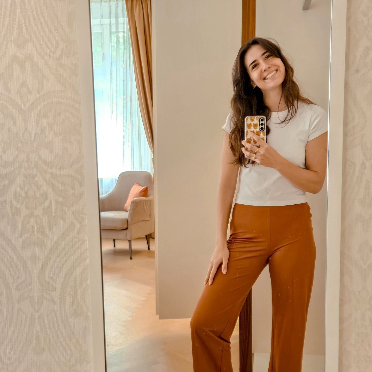 50 shades of May 💁🏻&zwj;♀️ to celebrate the newsletter being out noooow ! 

🌷 A week at @ayurvedaparkschloesschen 
🌷 A visit to my cat in Switzerland 
🌷 Challenging hike with @oberart6 
🌷 Just @timpoggi and I being potatoes
