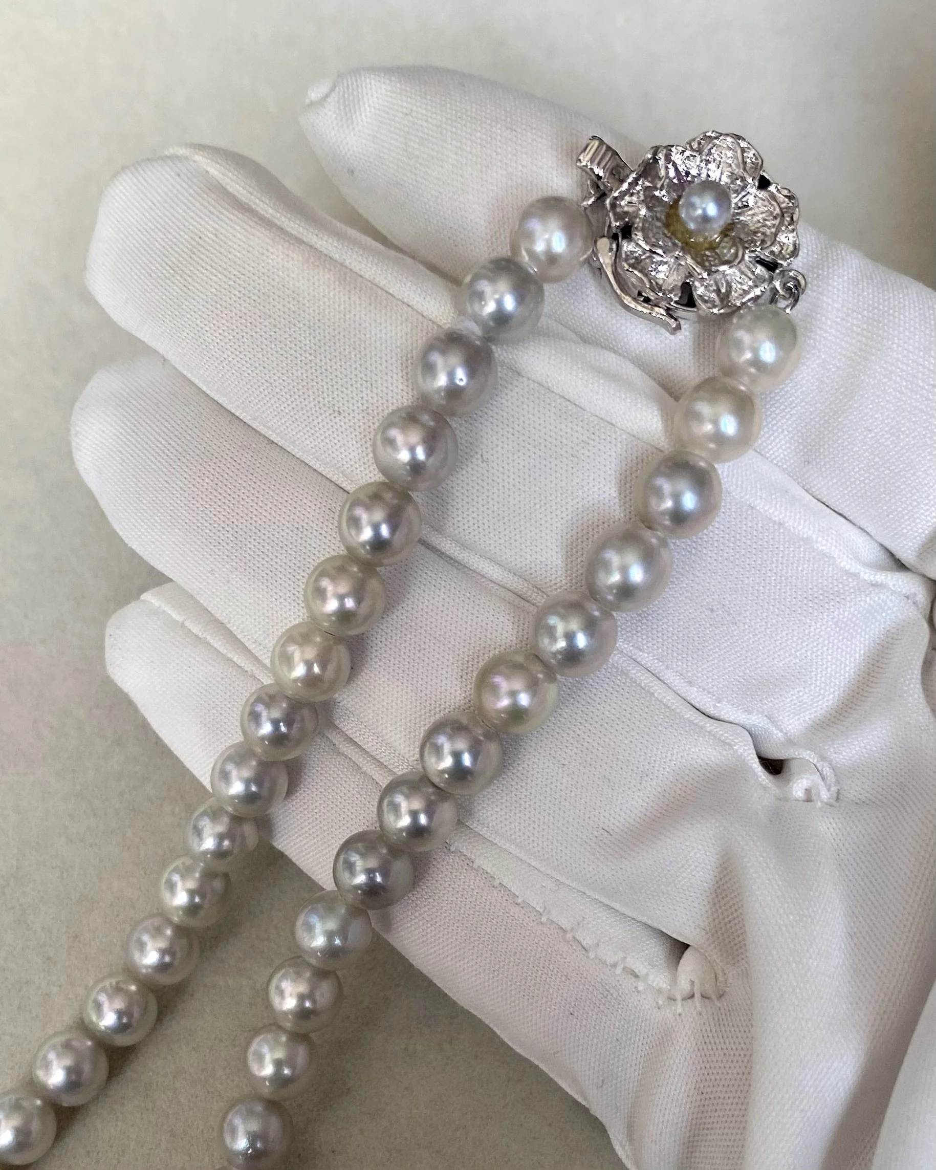 6.5–7mm Japanese Madama Akoya Pearl Necklace – Natural Silvery Grey, 3D Floral Silver Clasp, Japanese Jewellery Exhibition Showpiece Starlit Pearls