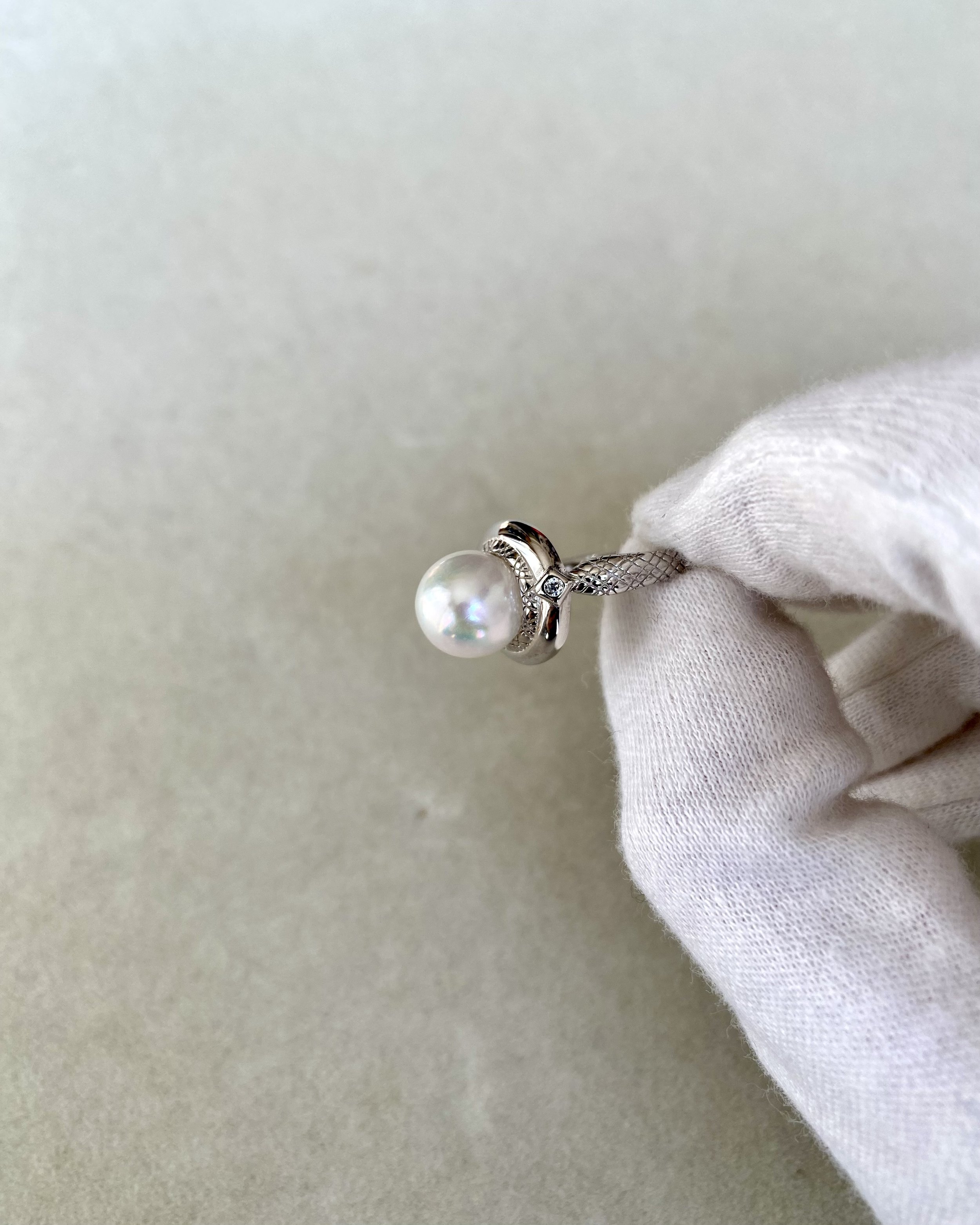 9.5mm Oversized Japanese Akoya Pearl Ring, Snowy White,Iridescent Overtones, High Lustre, Sculptural Wrap-Style S925 Band, Show Piece Starlit Pearls