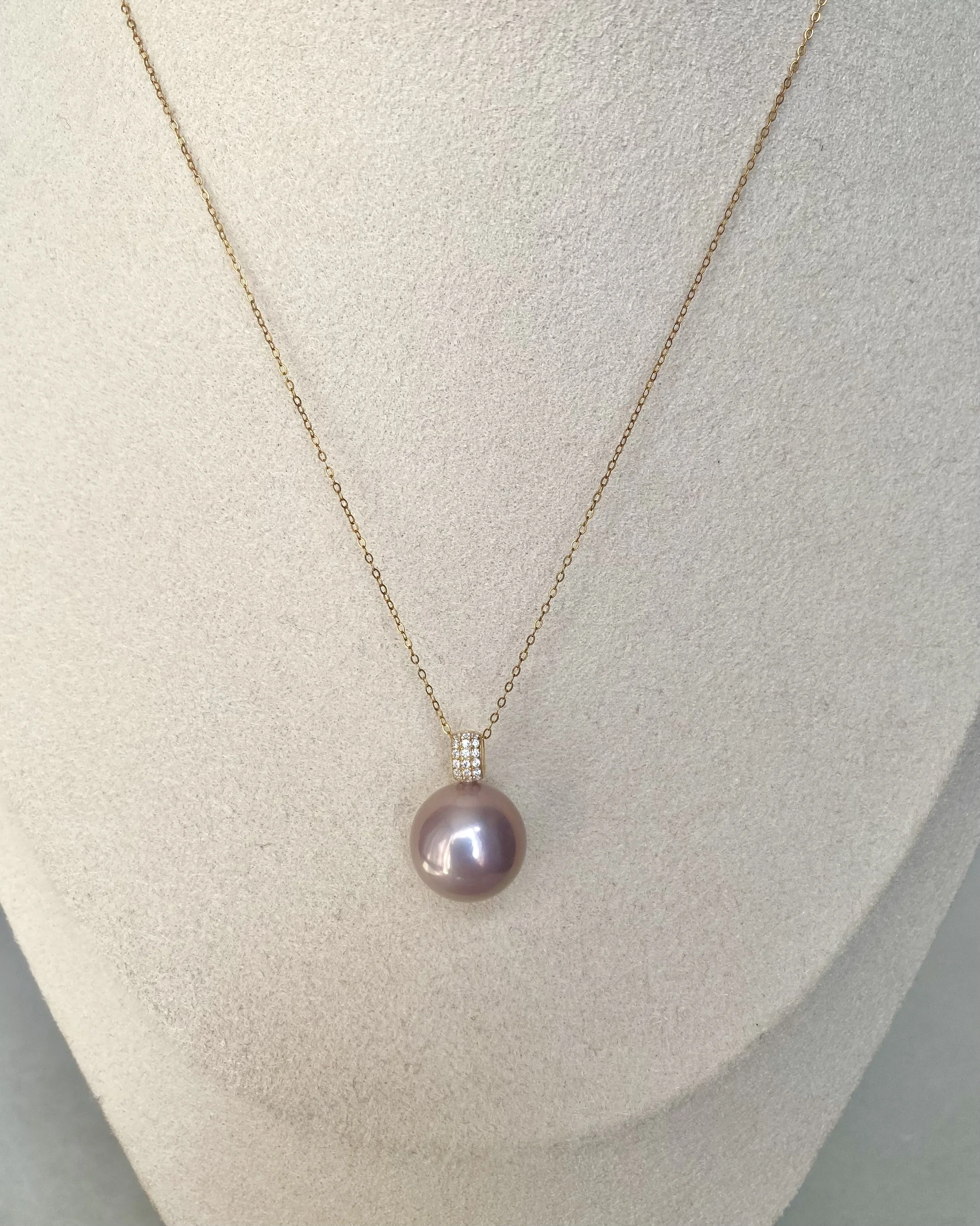13.5mm Giant Antique Fuchsia Freshwater Pearl Pendant, Heavy 18K Solid Gold Pavé Bail, Mirror-Lustre, Round Statement Purple Pearl Starlit Pearls