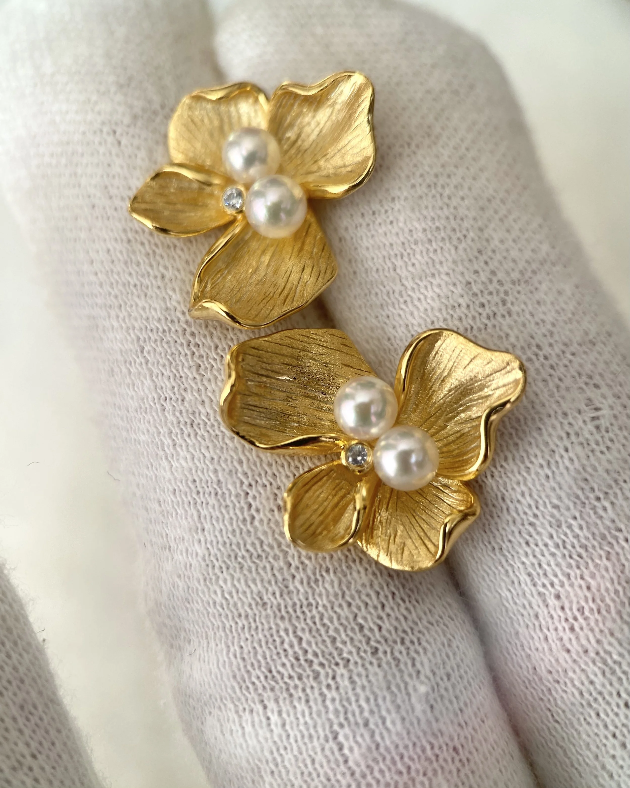 Top-Gr White Japanese Sairindama Akoya Pearl Floral Earrings, Sculptural S925 Silver Petals with Satin-Brushed Texture_CZ, Show Piece Starlit Pearls