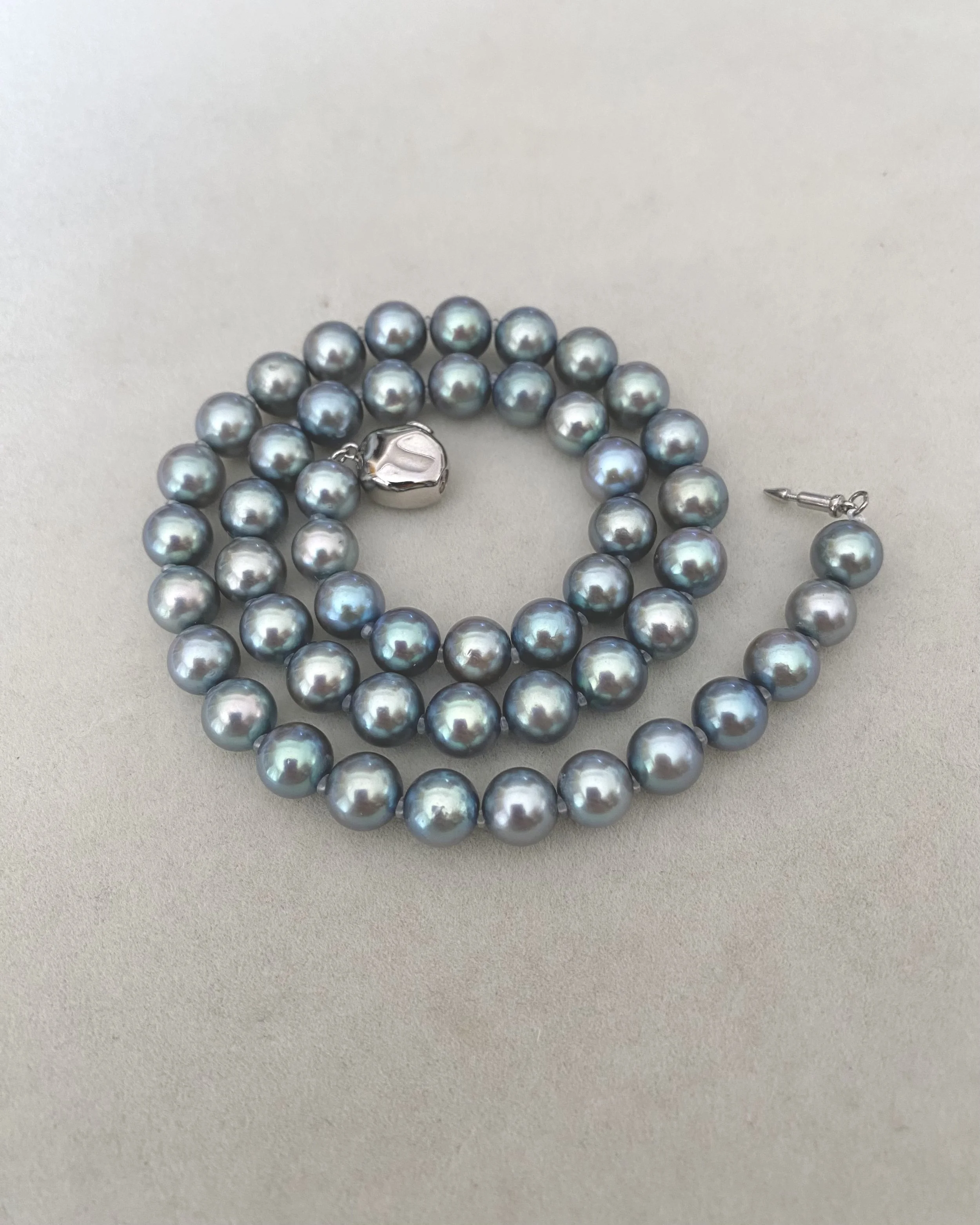 Rare Mesmerising Lagoon Blue Overtones_Japanese Silver-Blue Madama Akoya Pearl Necklace 8–9mm, Exceptional Matching, Geometric S925 Starlit Pearls