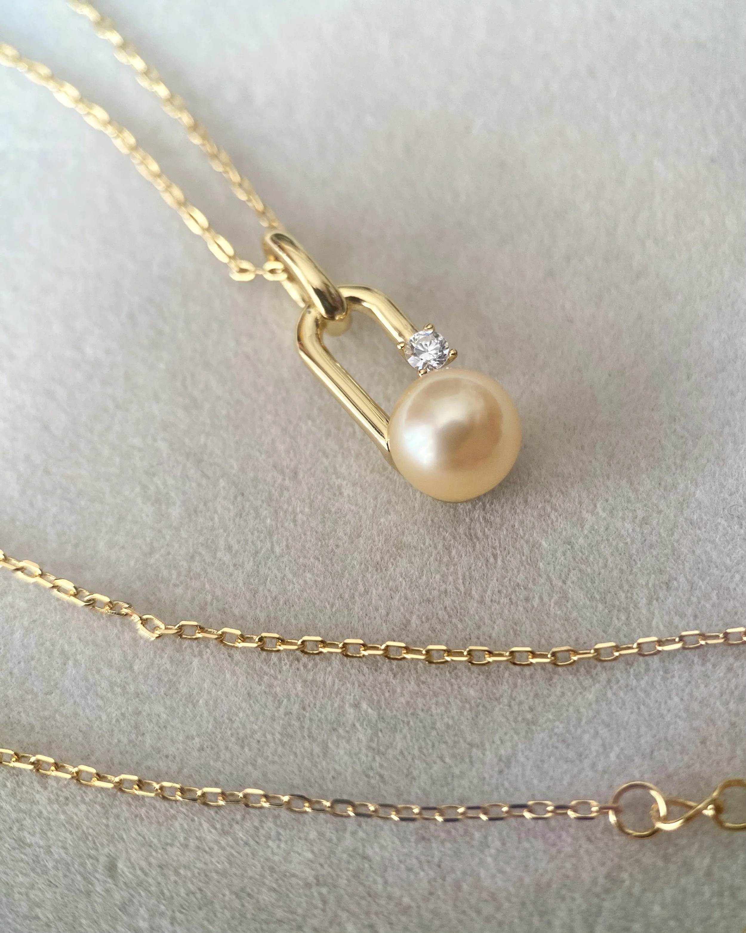 Japanese “Golden Dawn” Akoya Pearl Pendant Necklace 7.5mm, Creamy-Gold, Paperclip-Style w/ Sturdy S925 Rolo Chain,Jewellery Showpiece Starlit Pearls