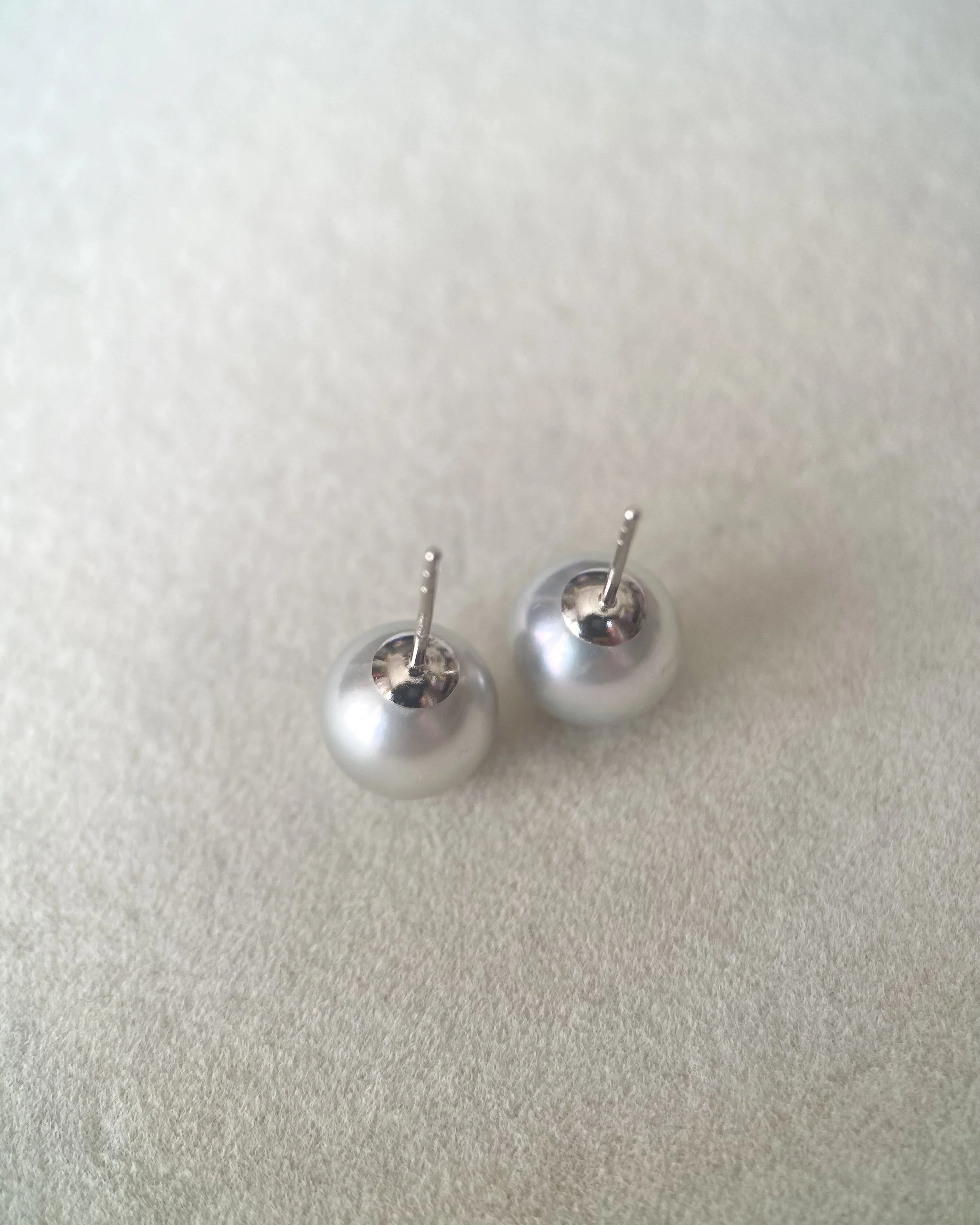 Collector Gr_Giant 9mm Natural Silver Grey Japanese Madama Akoya Pearl Stud Earrings, Solid 18K White Gold, Mirror Metallic Lustre Starlit Pearls