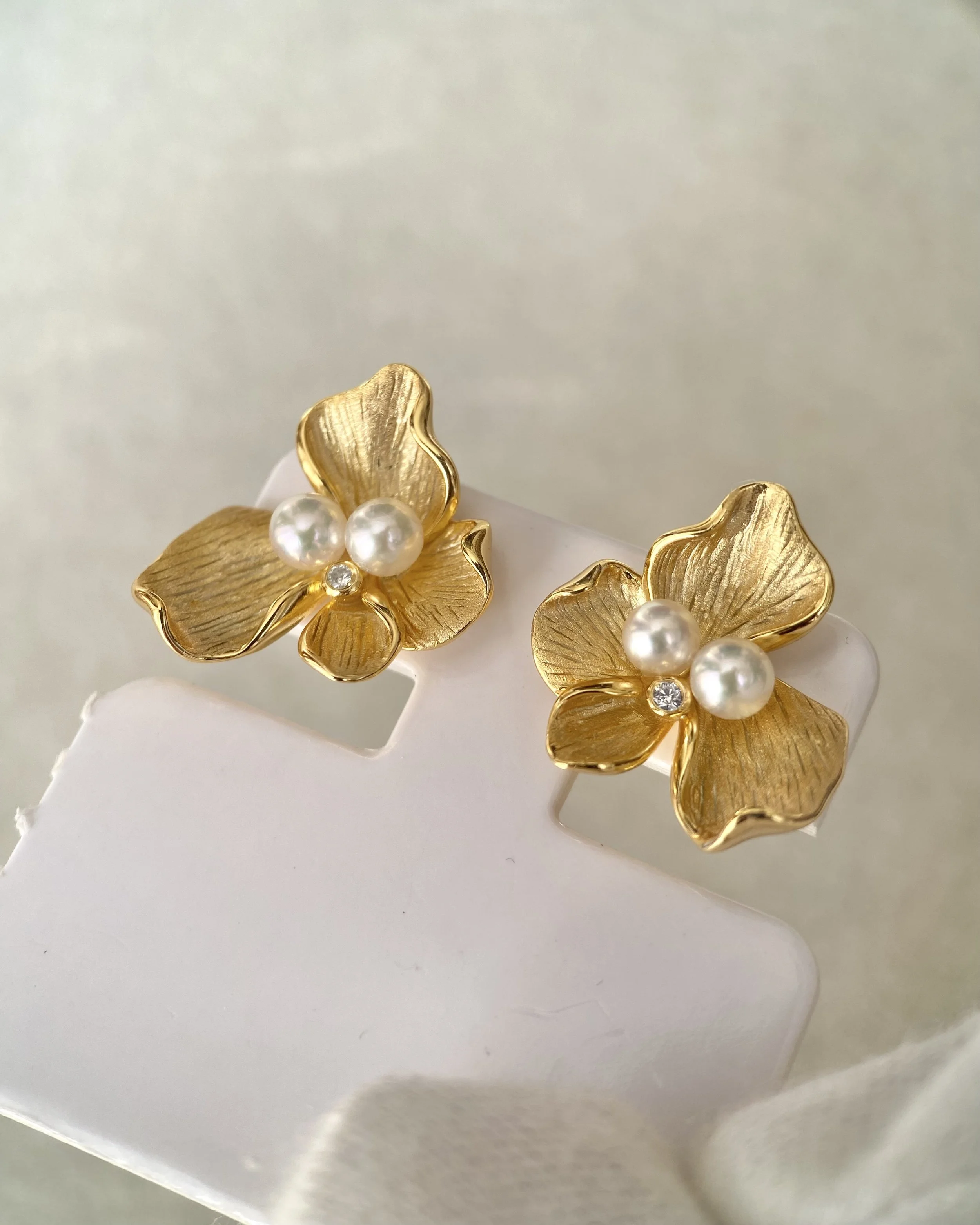 Top-Gr White Japanese Sairindama Akoya Pearl Floral Earrings, Sculptural S925 Silver Petals with Satin-Brushed Texture_CZ, Show Piece Starlit Pearls