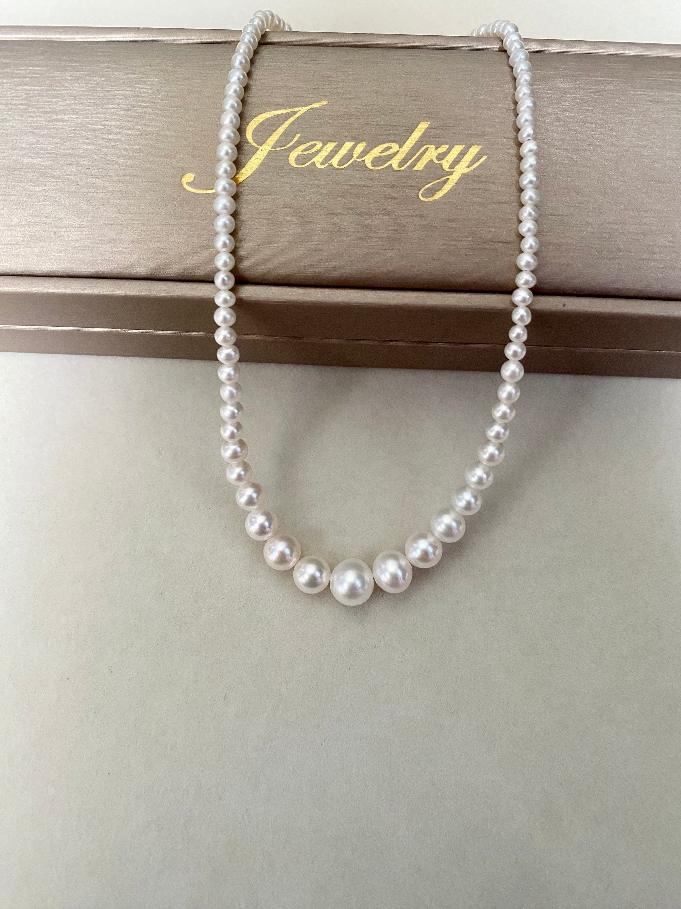 https://i.etsystatic.com/43751976/r/il/5c0c01/5009372819/il_fullxfull.5009372819_gi1q.jpg