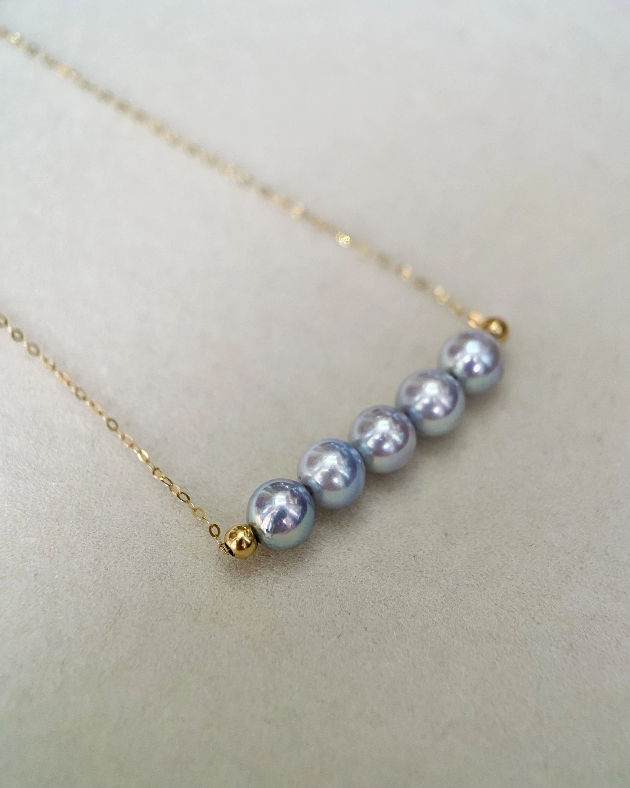 Radiant Luster Necklace: 5pc Japanese Madama Akoya Pearls 6-6.5mm, Silver-Blue Hues on AU750 18CT Gold Chain - A Symphony of Natural Brilliance