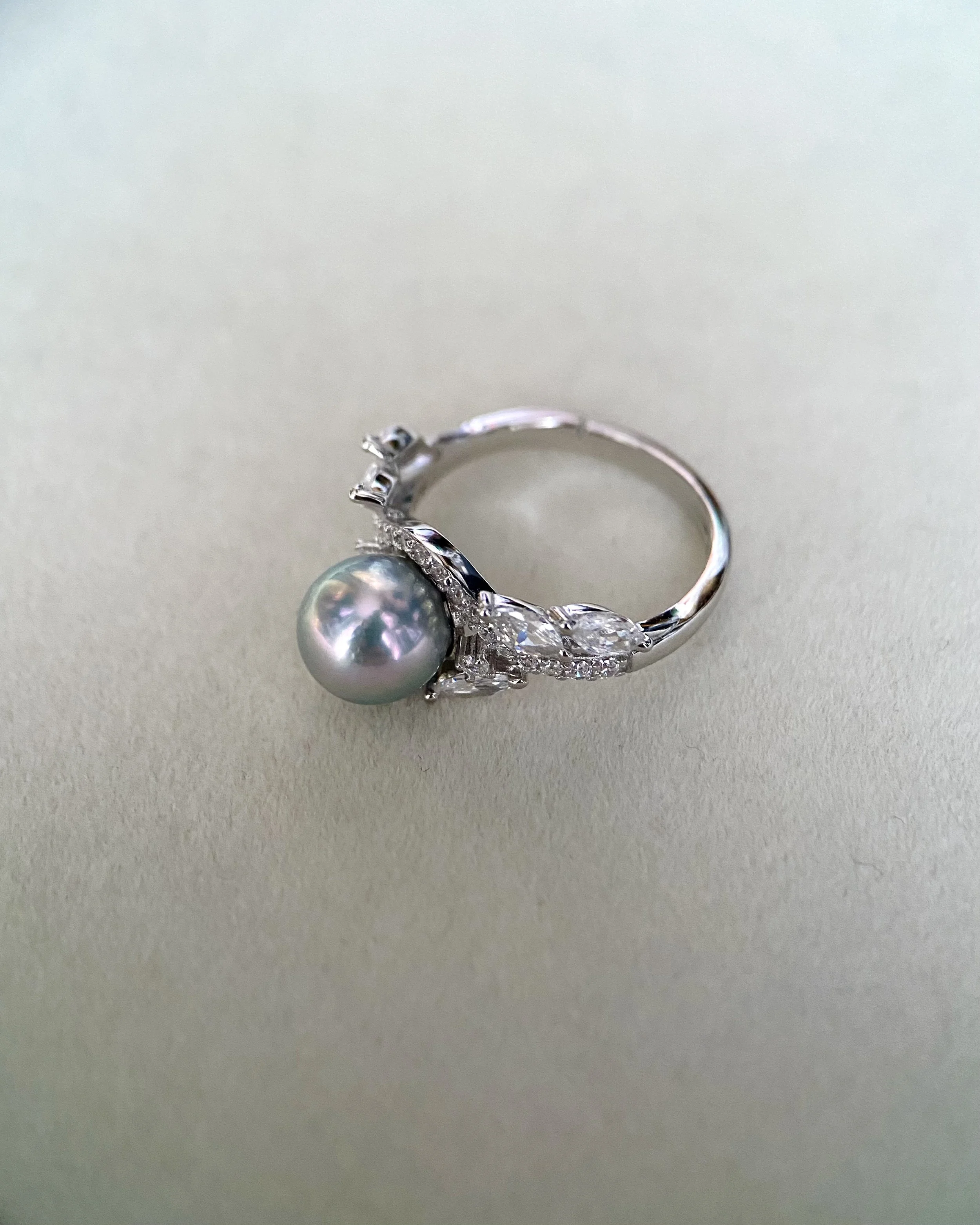 Specially Selected 8.2mm Japanese Madama Akoya Pearl Ring, Silver-Grey-Blue with Radiant Rainbow Overtones, S925 Silver Olive Branch Setting
