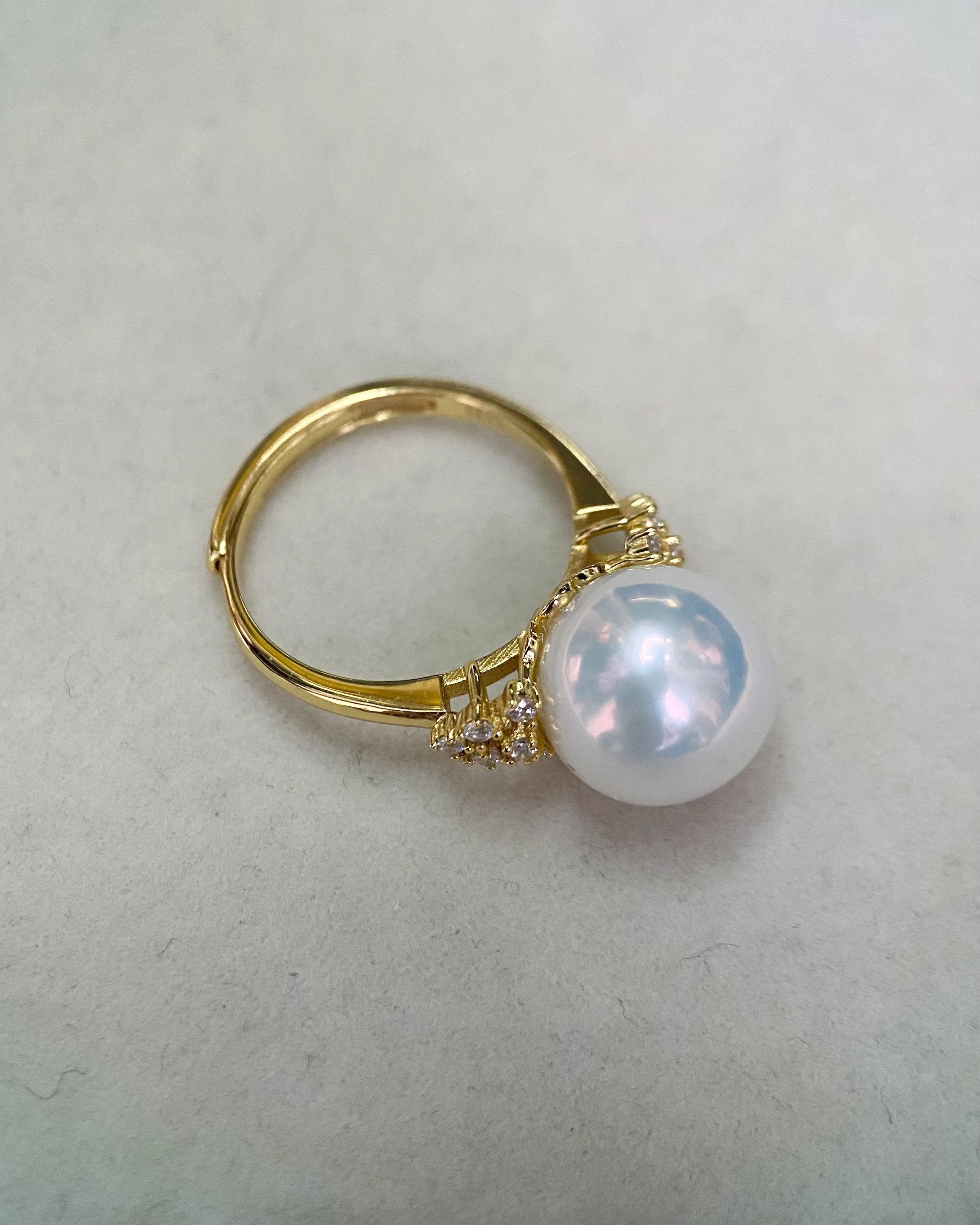 Mirror-Lustre 11.5mm Snow White Freshwater Cultured Pearl Ring, Rare Cool Pink Overtones, S925 Gold-Toned Silver with Crown Floral Design