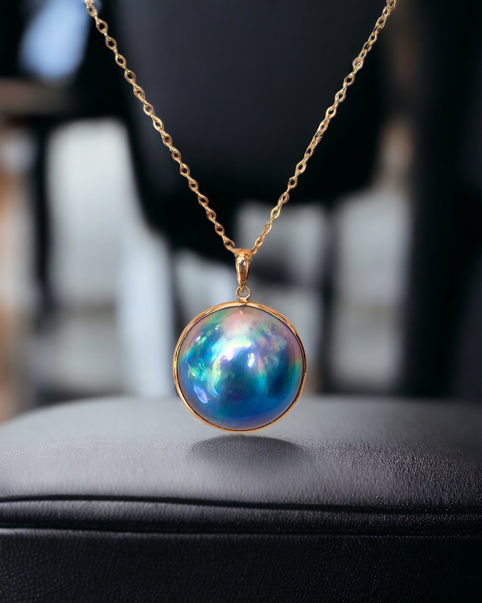 Rare 15.5mm Peacock Blue-Green Japanese Amami Oshima Round Mabe Pearl Pendant, Iridescent Aurora Overtones, Thick G18K Solid Gold Fitting