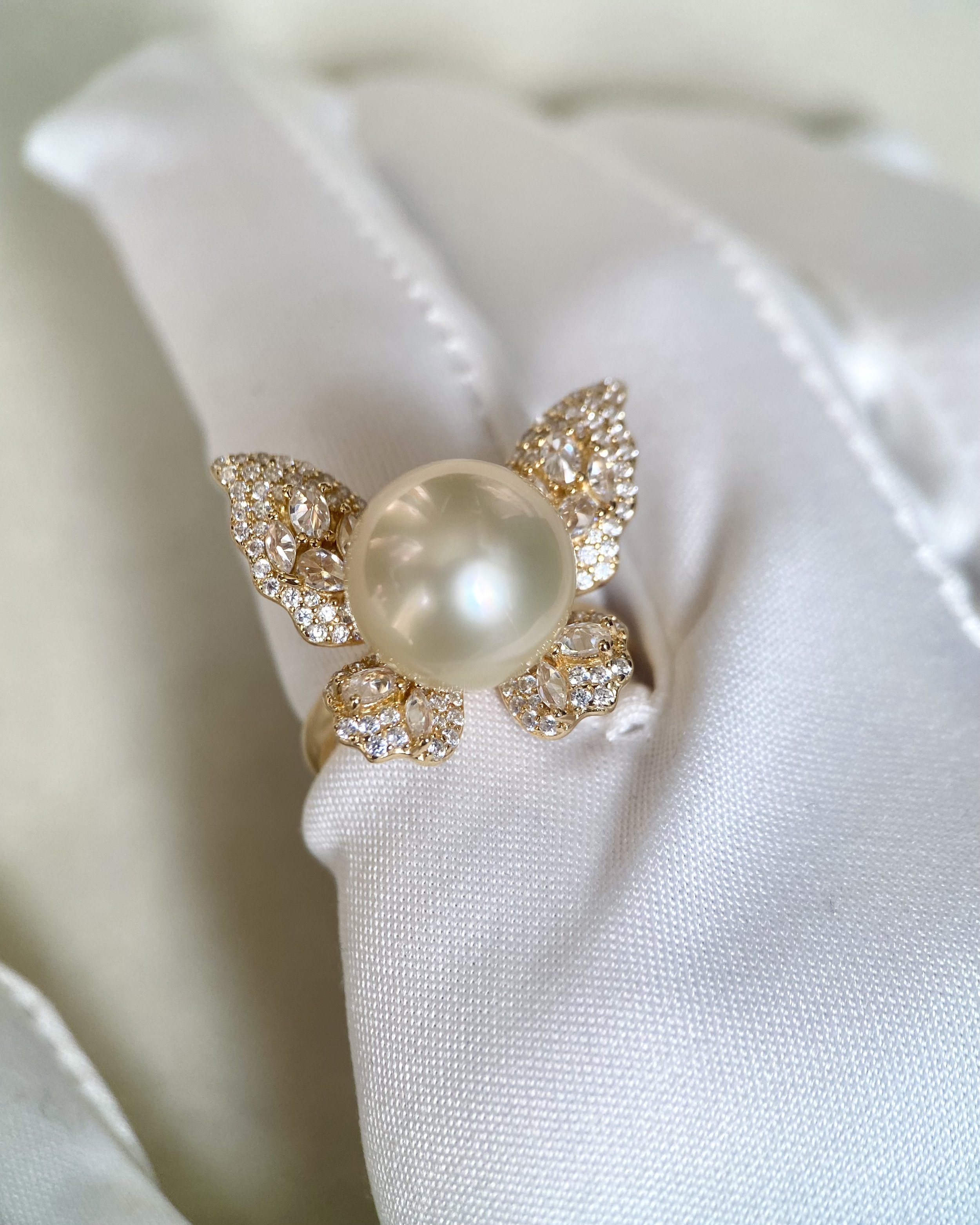 11.5-12mm Phoenix-Grade Australian South Sea Golden Pearl Ring, Flawless Round, Adjustable S925 Setting, HK International Jewellery Showpiece Starlit Pearl