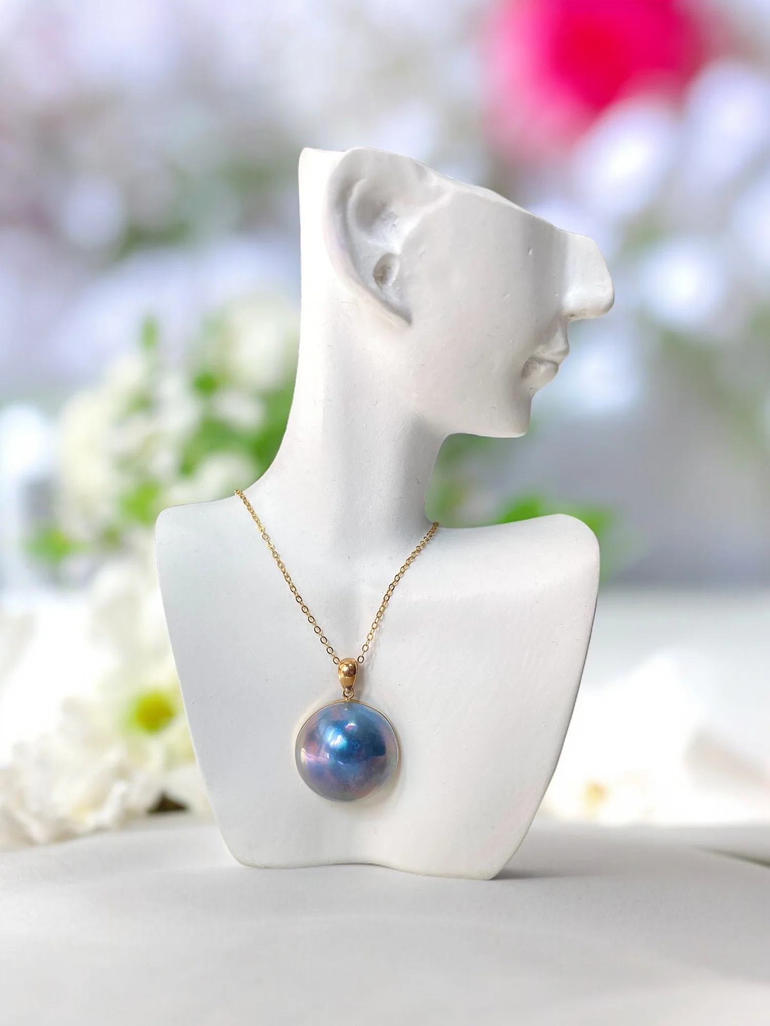 Rare Blue-Violet Japanese Amami Oshima Seawater Round Mabe Pearl  Pendant, Iridescent Aurora Overtones Thick 18K Solid Gold Setting — Starlit 