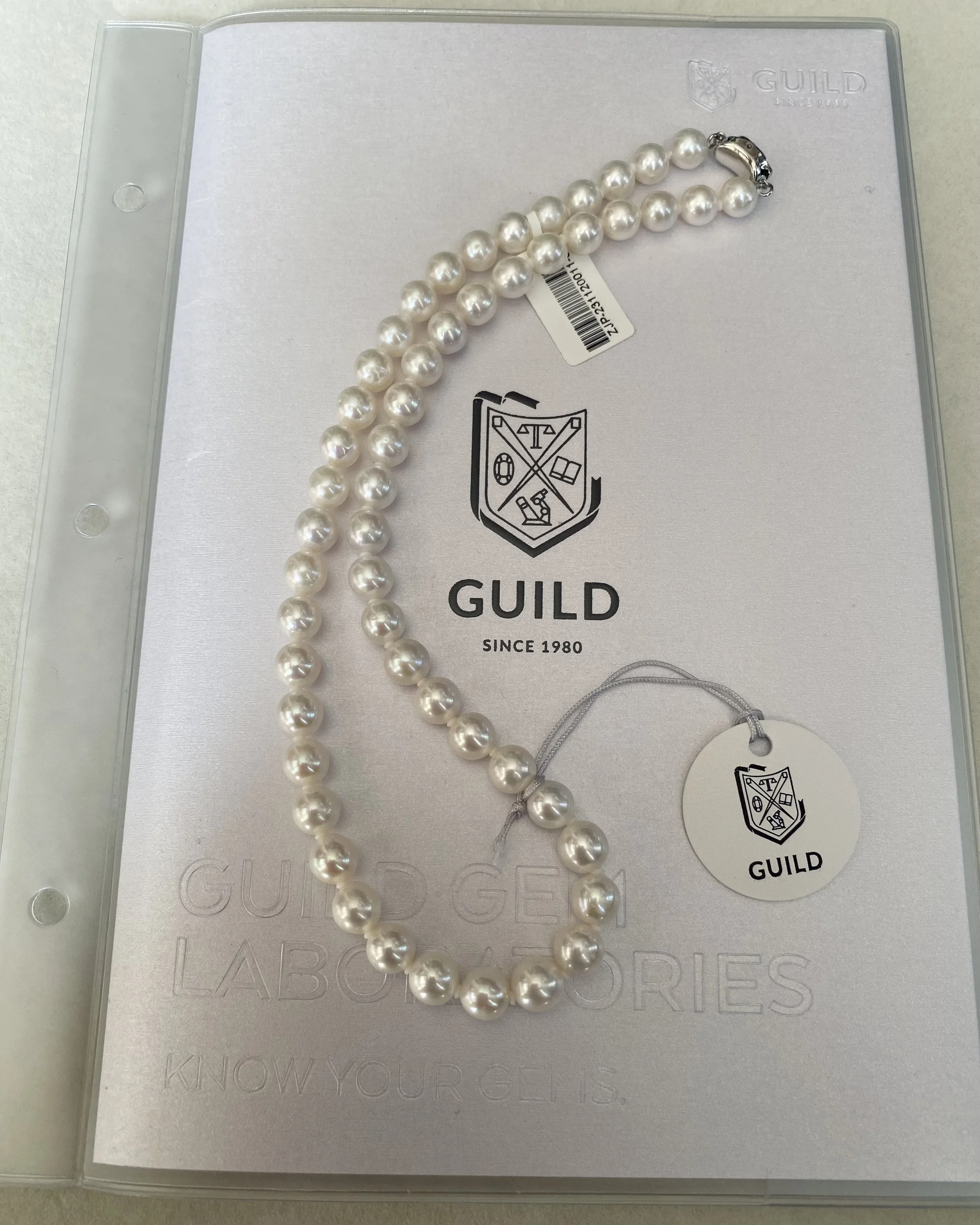 8mm White Freshwater Cultured White Pearl Necklace, Guild Gem Laboratories-Certified, Ultra-Bright Lustre, S925 Sterling Silver Pea Clasp