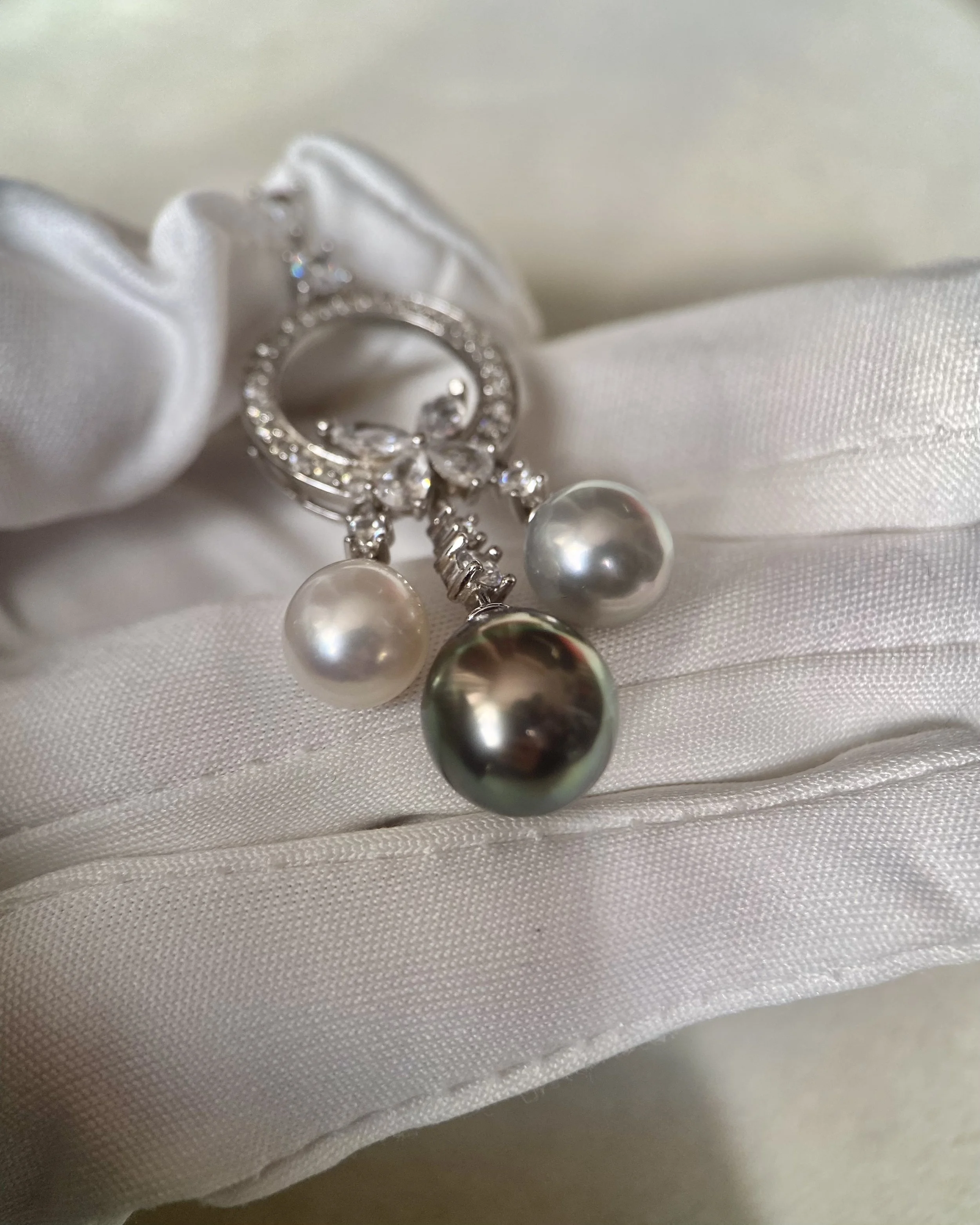 11.5mm Tahitian Peacock Green Baroque South Sea Pearl Pendant, 8mm Japanese White_Silver Madama Akoya Pearls, 925 Dreamcatcher Design Starlit Pearls