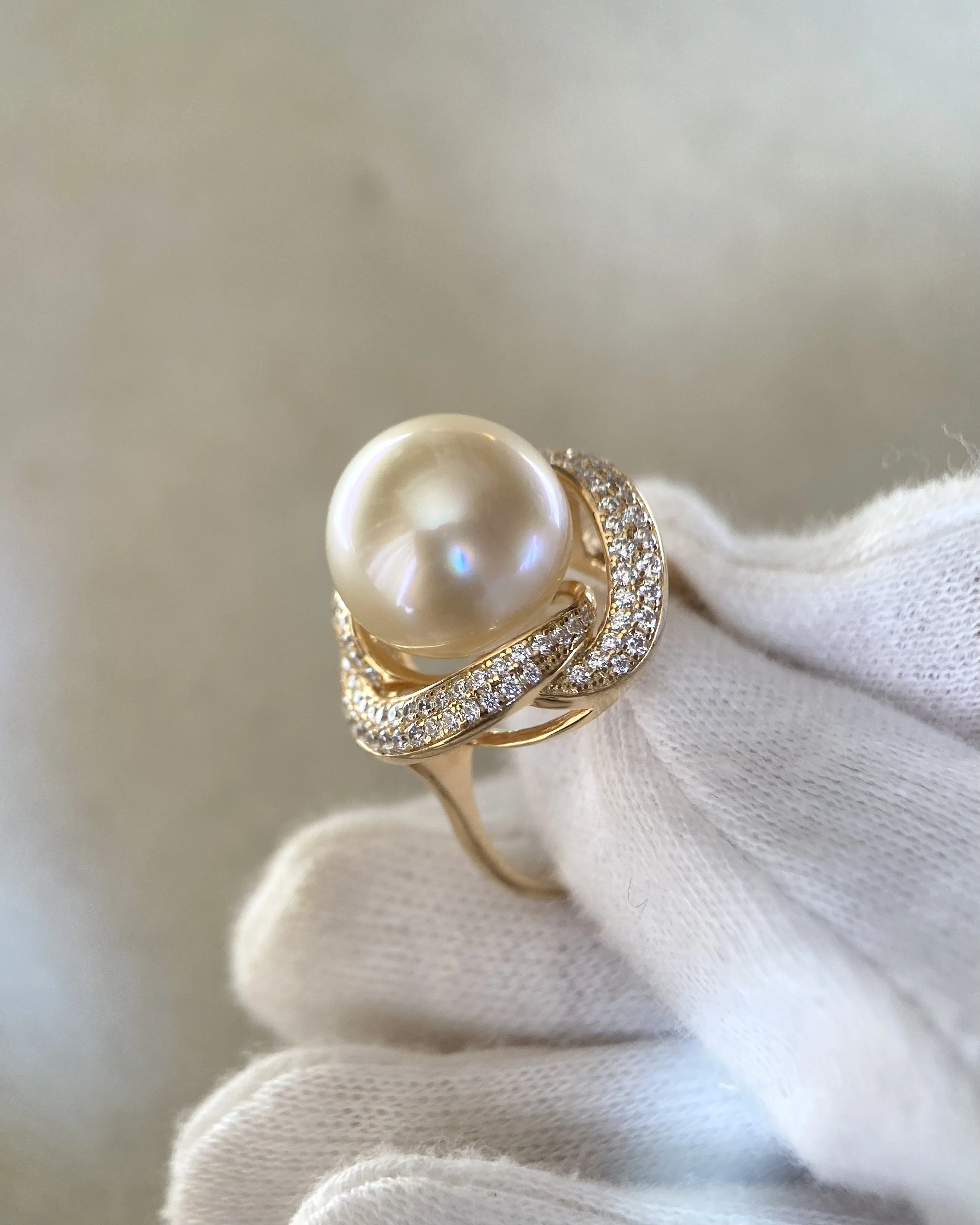 Premium Golden South Sea Pearl Ring 12.3mm, Flawless Crystal-Clear Gem Lustre, Luxurious Sculptural Pavé Crossover S925 Silver Design Starlit Pearls