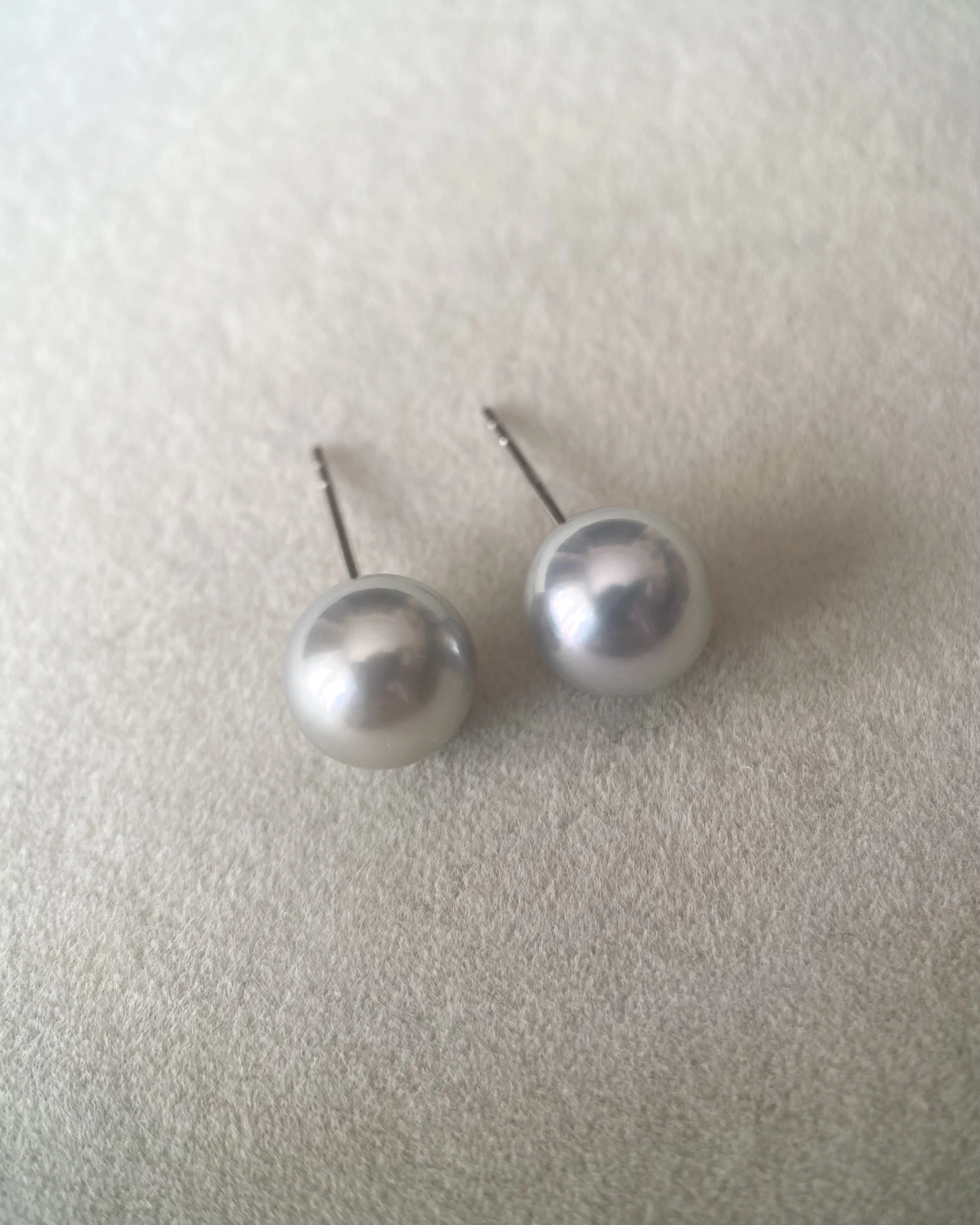 Collector Gr_Giant 9mm Natural Silver Grey Japanese Madama Akoya Pearl Stud Earrings, Solid 18K White Gold, Mirror Metallic Lustre Starlit Pearls