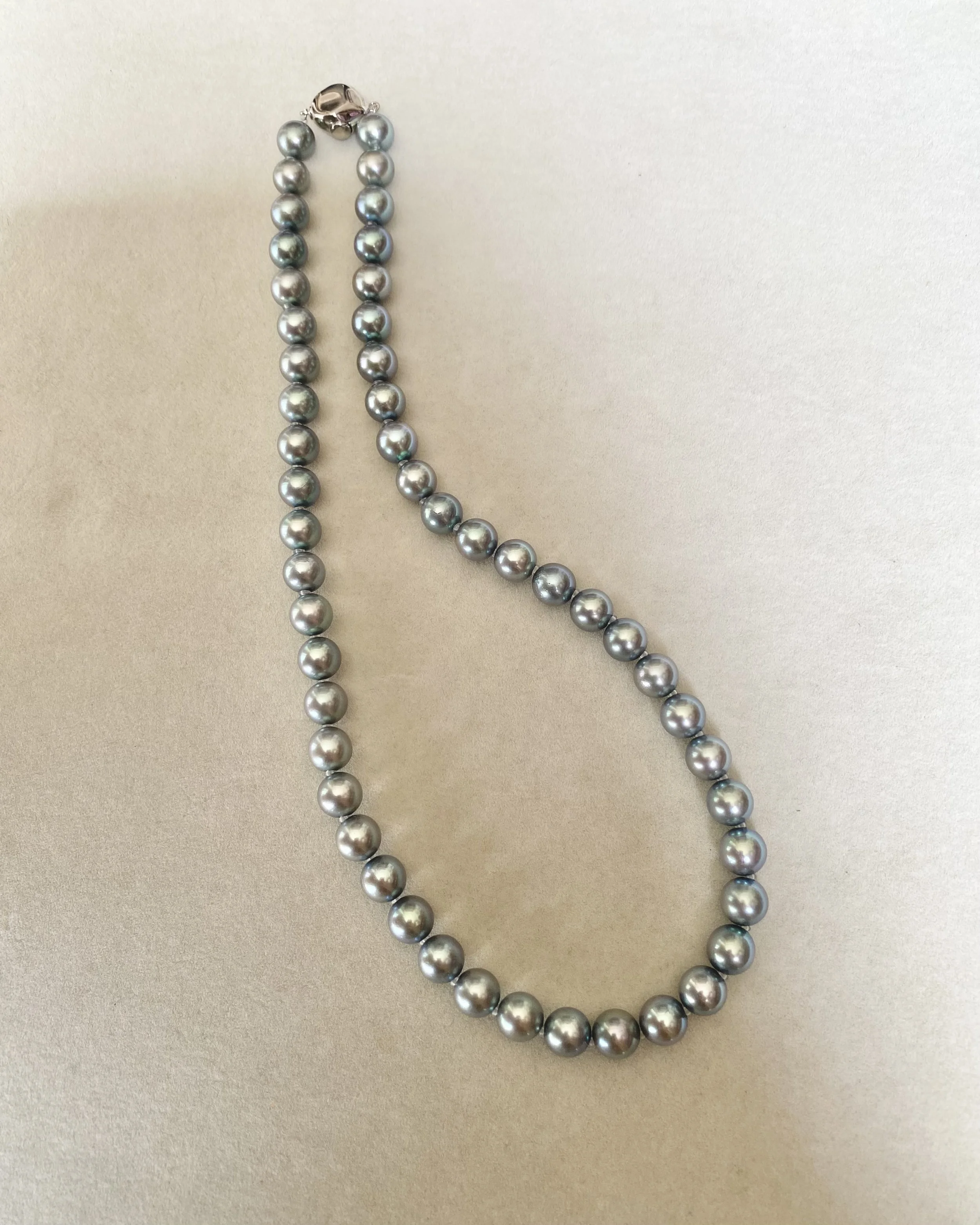 Rare Mesmerising Lagoon Blue Overtones_Japanese Silver-Blue Madama Akoya Pearl Necklace 8–9mm, Exceptional Matching, Geometric S925 Starlit Pearls