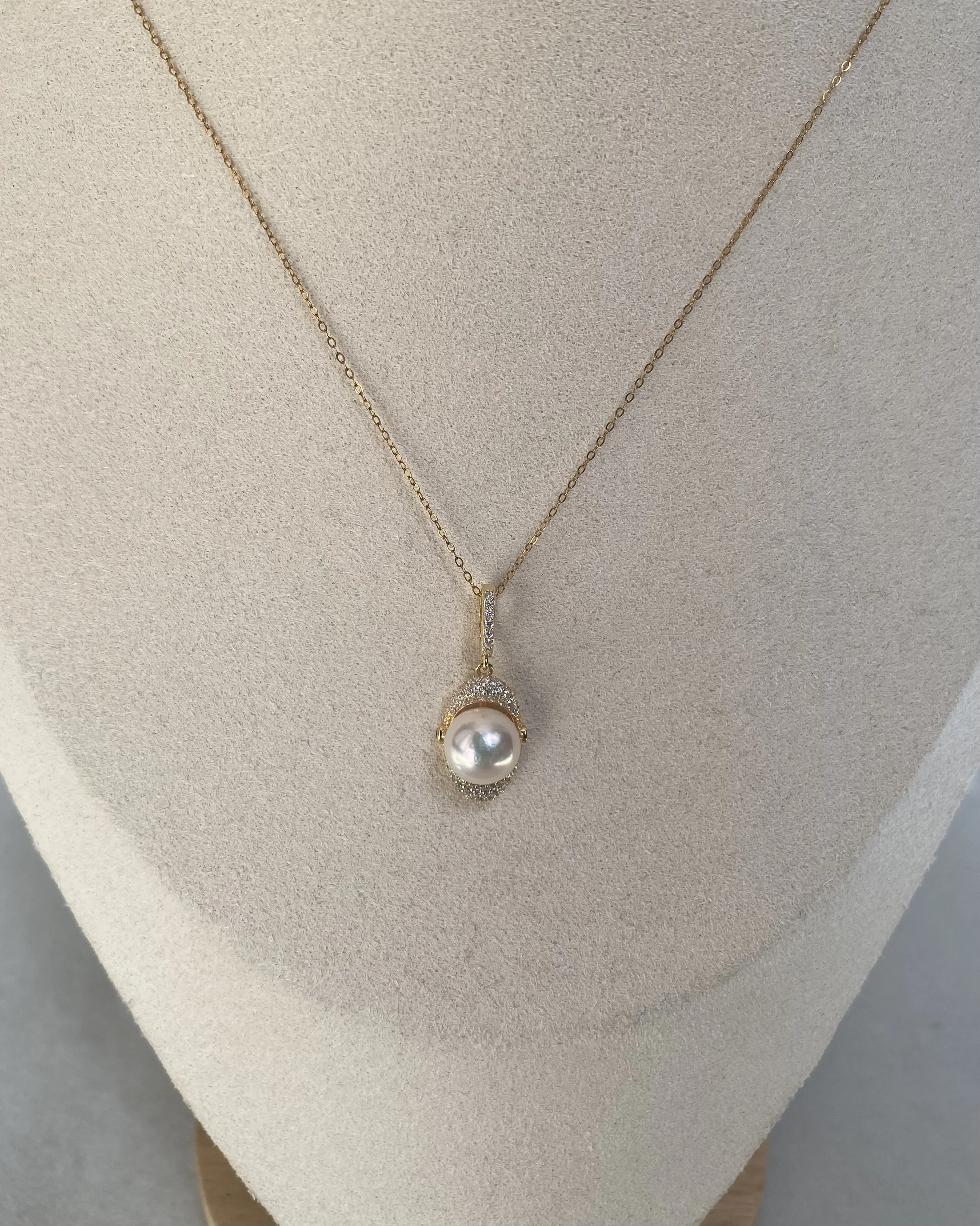 9mm Giant Japanese White-Pink-Gold Akoya Pearl Pendant, S925 Silver Pavé Boat Design with Clip-On Bail, Jewellery Exhibition Piece Starlit Pearls