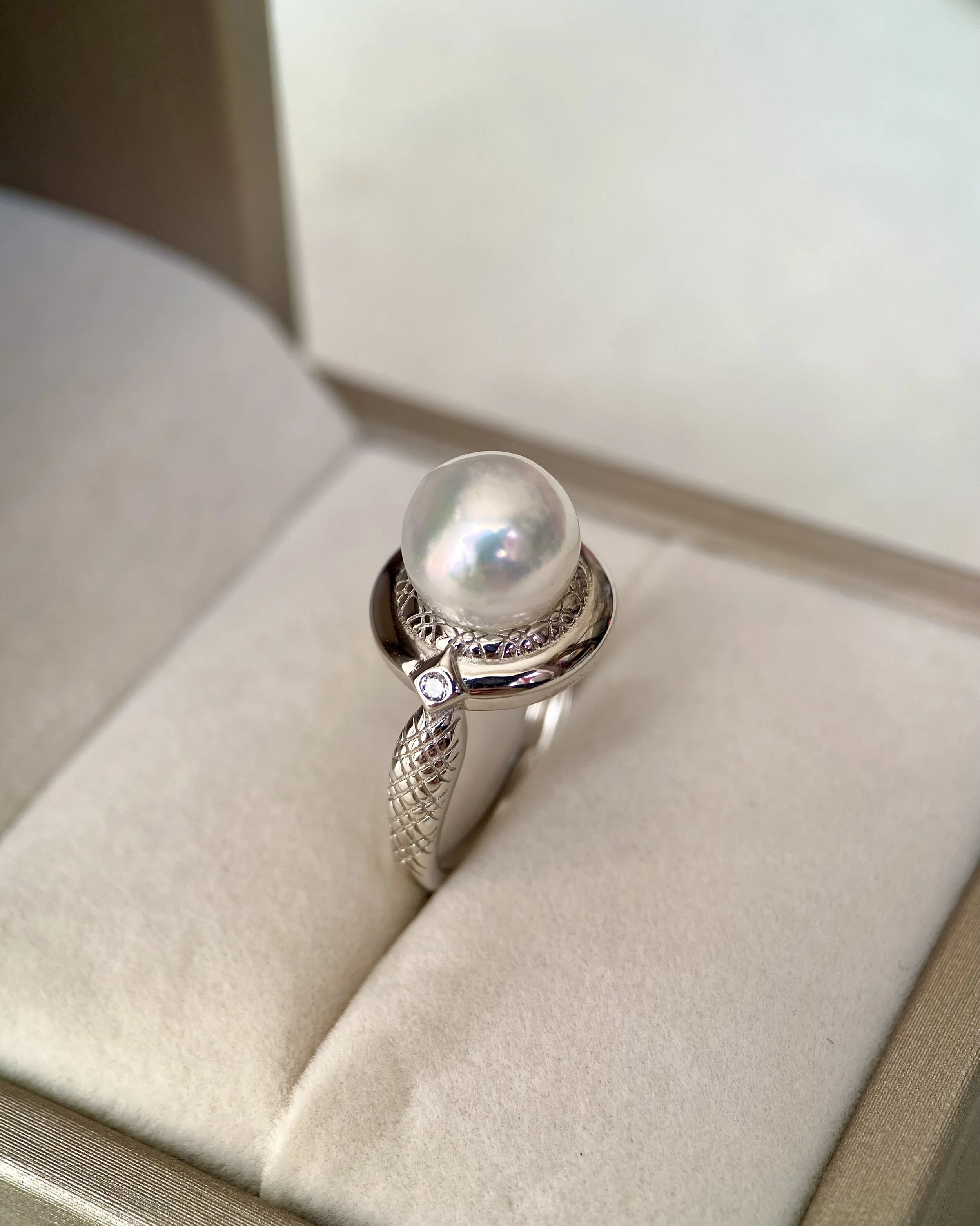 9.5mm Oversized Japanese Akoya Pearl Ring, Snowy White,Iridescent Overtones, High Lustre, Sculptural Wrap-Style S925 Band, Show Piece Starlit Pearls