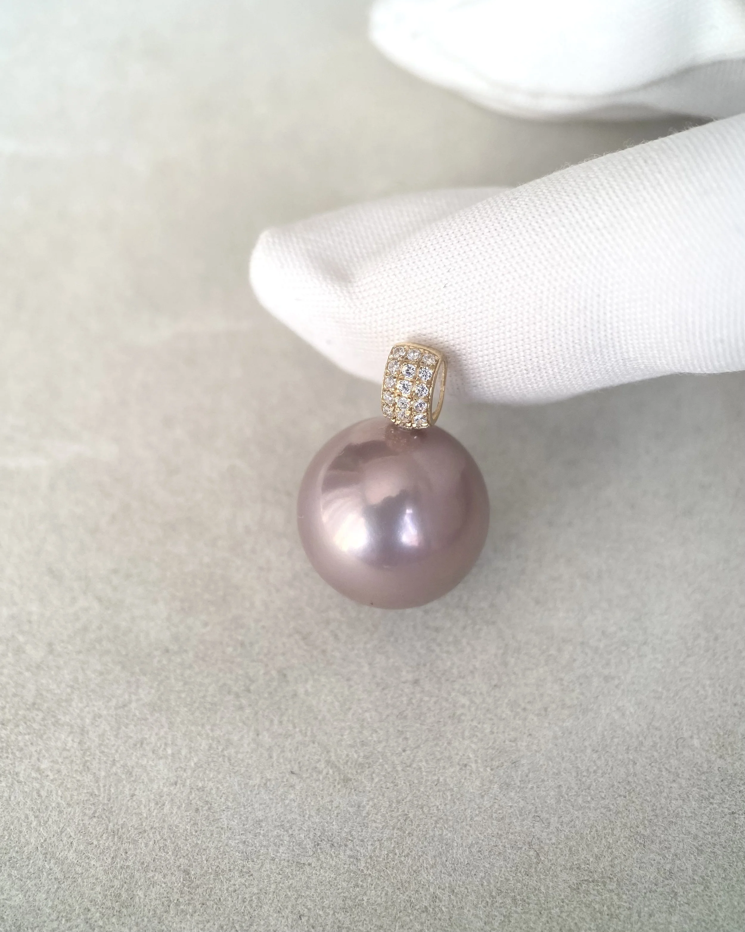 13.5mm Giant Antique Fuchsia Freshwater Pearl Pendant, Heavy 18K Solid Gold Pavé Bail, Mirror-Lustre, Round Statement Purple Pearl Starlit Pearls