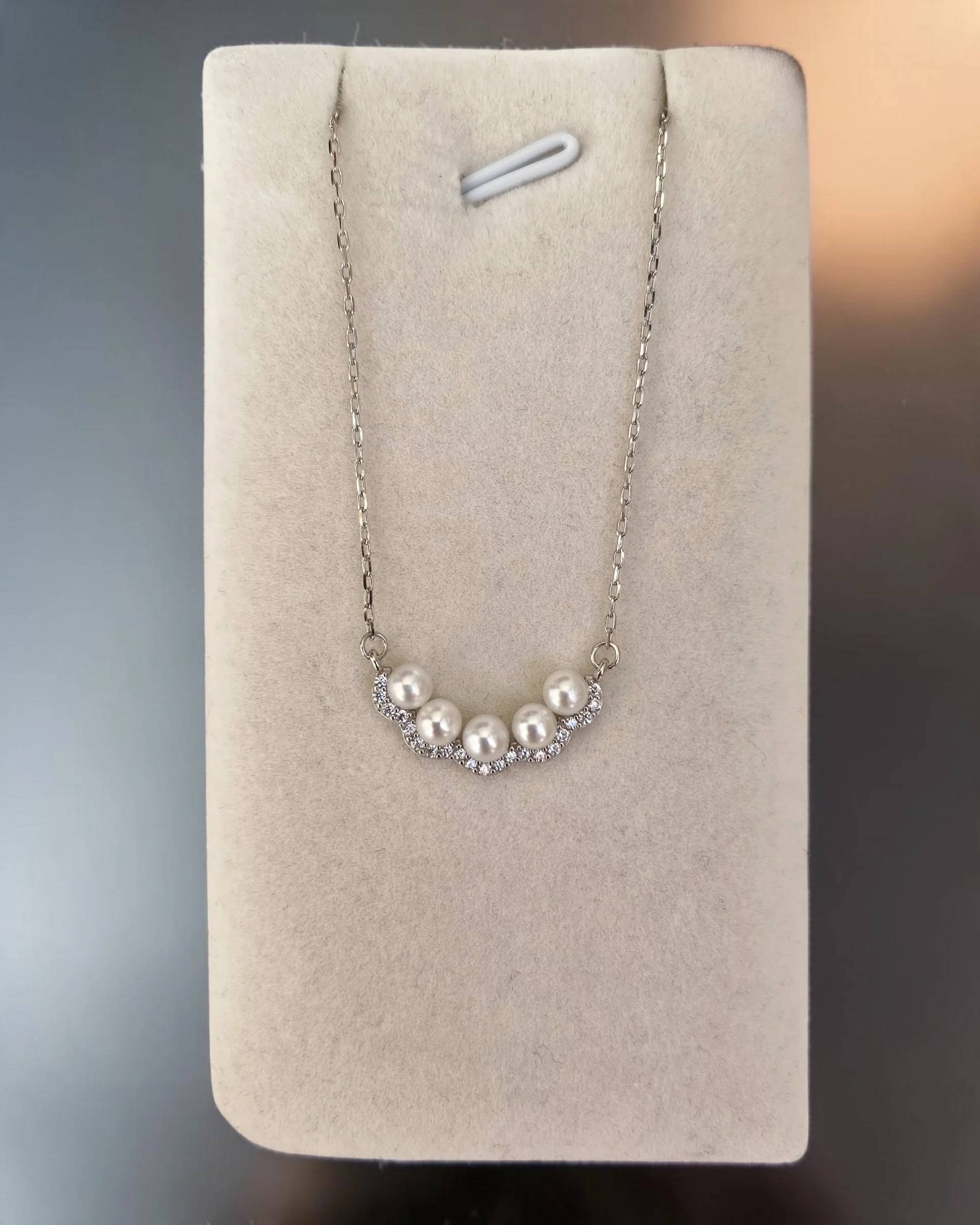 Top Gr Japanese White Sairindama Akoya Pearl Pendant Necklace 3.5–4mm , Sweet Pea Design with Sparkling CZ, S925 Silver, Show Piece Starlit Pearls