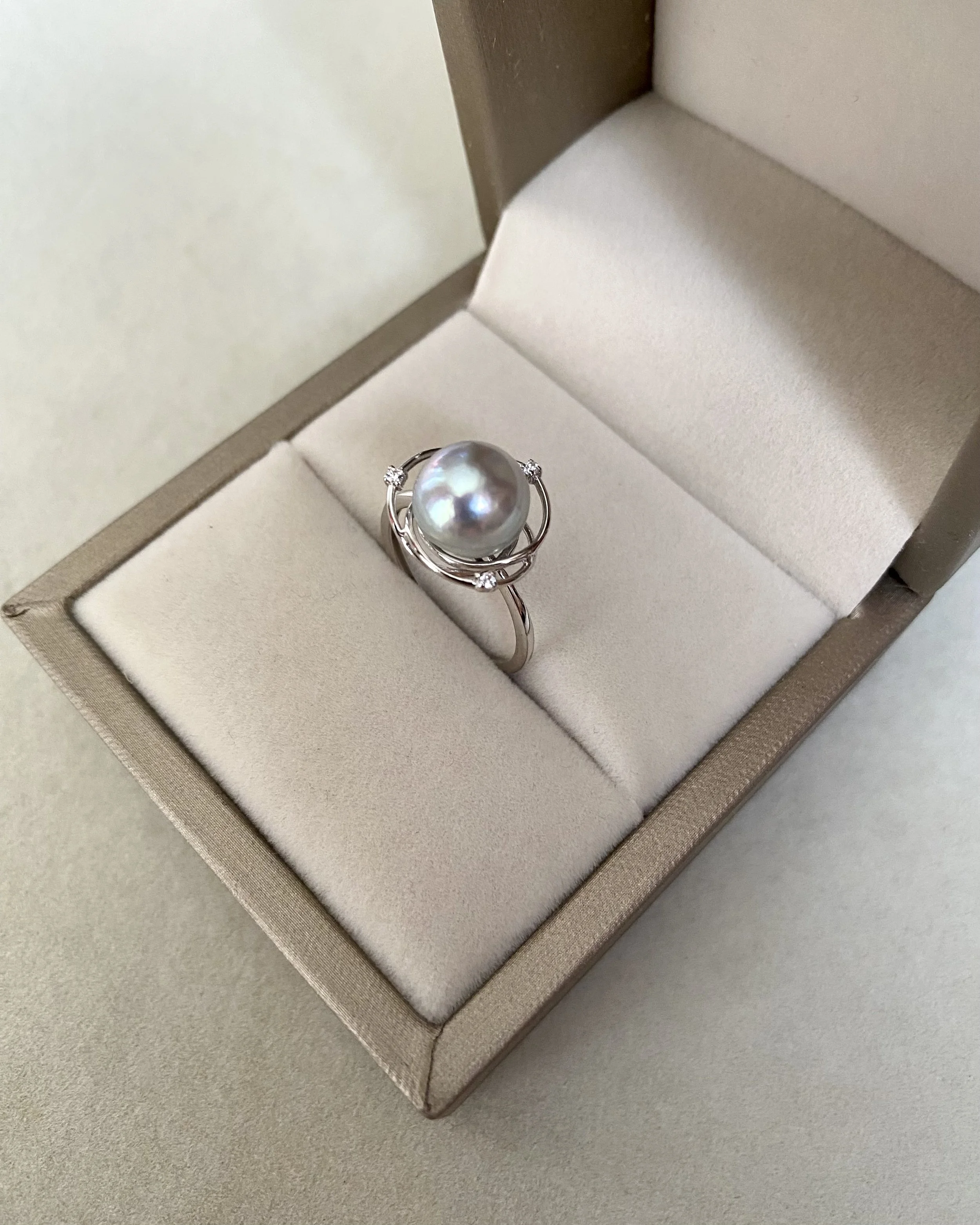 Giant 9.2mm Natural Crystal Silver-Grey Japanese Madama Akoya Pearl Ring, Rainbow Overtones, Celestial Orbit-Inspired S925 Silver Starlit Pearls