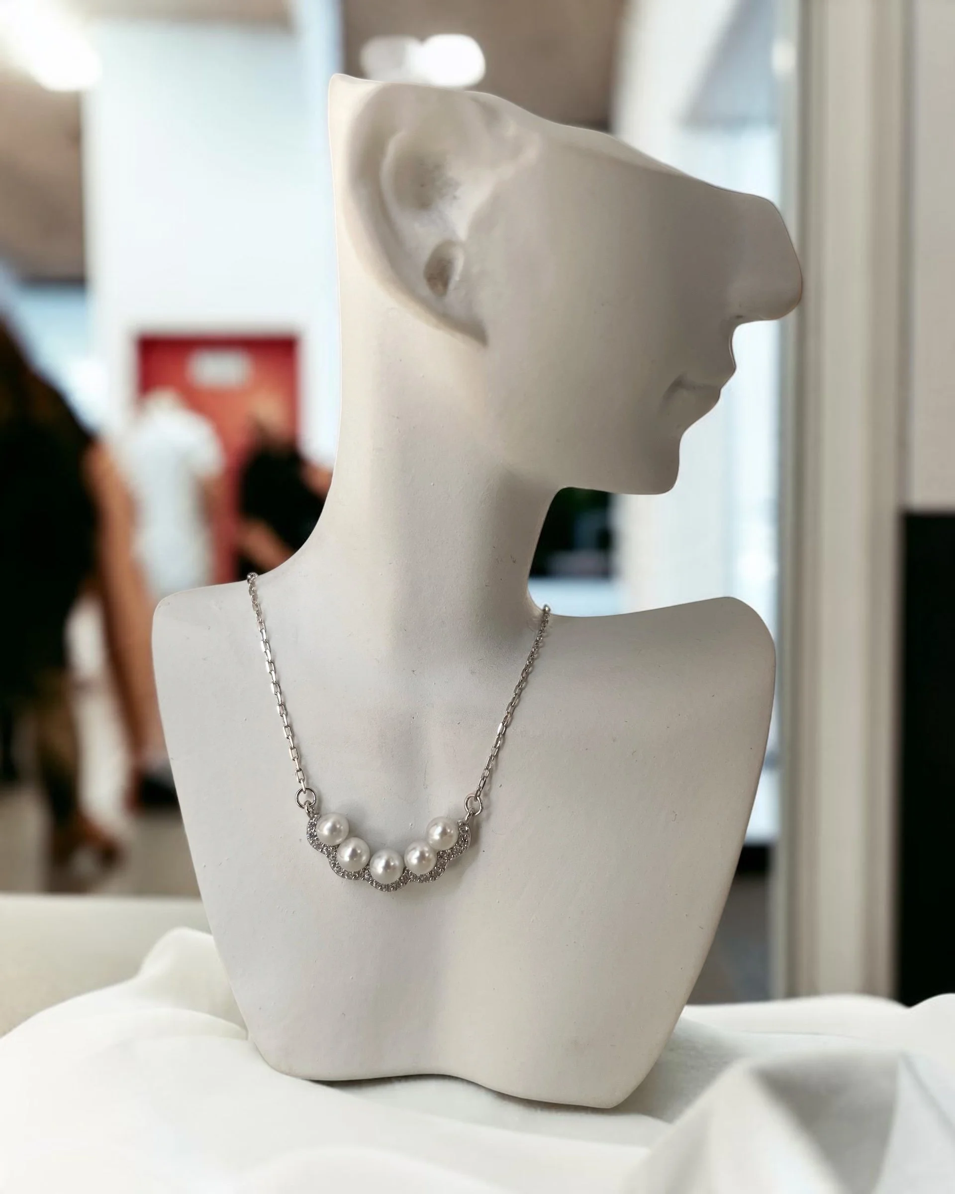 Top Gr Japanese White Sairindama Akoya Pearl Pendant Necklace 3.5–4mm , Sweet Pea Design with Sparkling CZ, S925 Silver, Show Piece Starlit Pearls