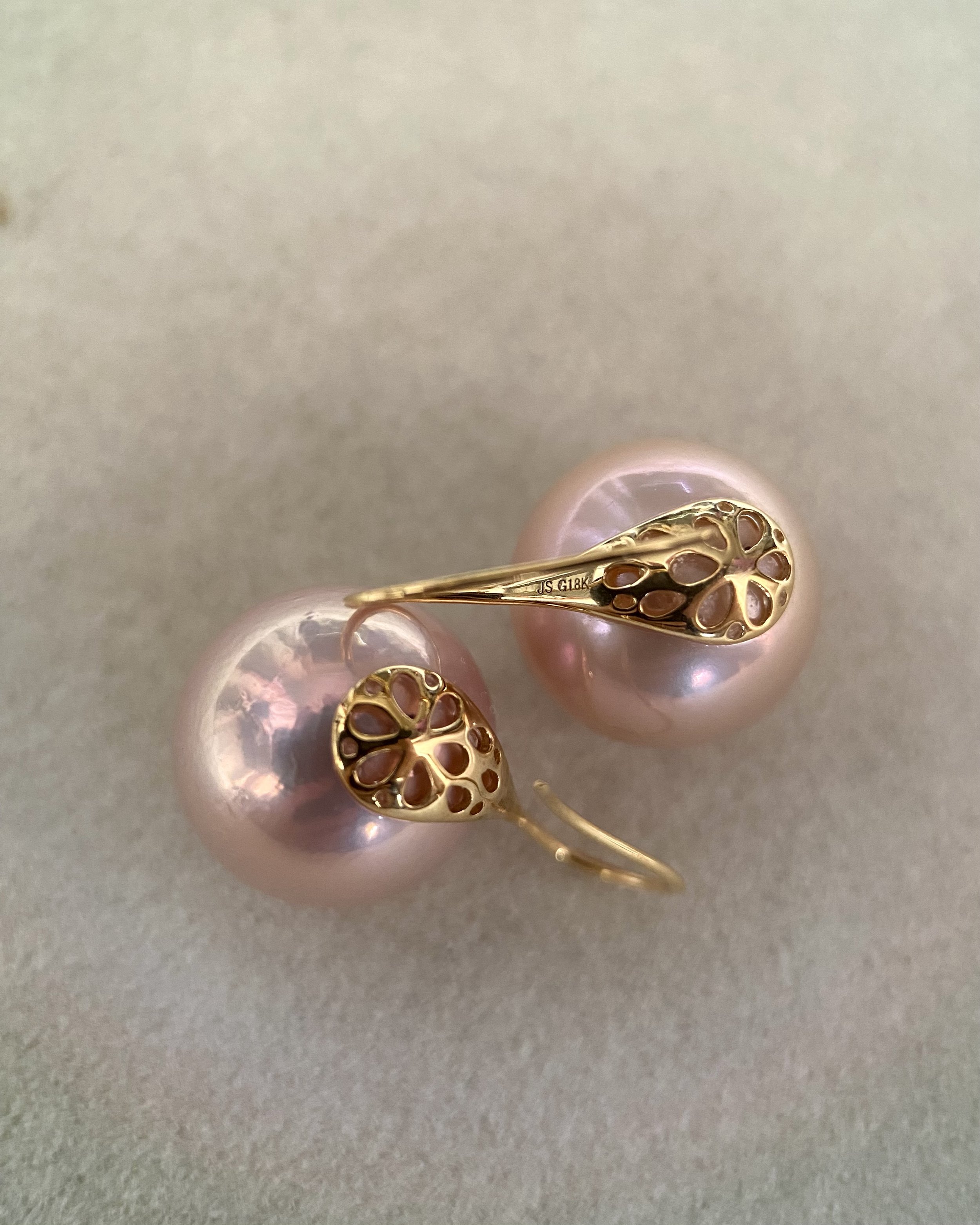 13.1mm Natural Rose-Lavender Freshwater Pearl Earrings, Candy Iridescence & Thick 18K Solid Gold Hooks Starlit Pearls