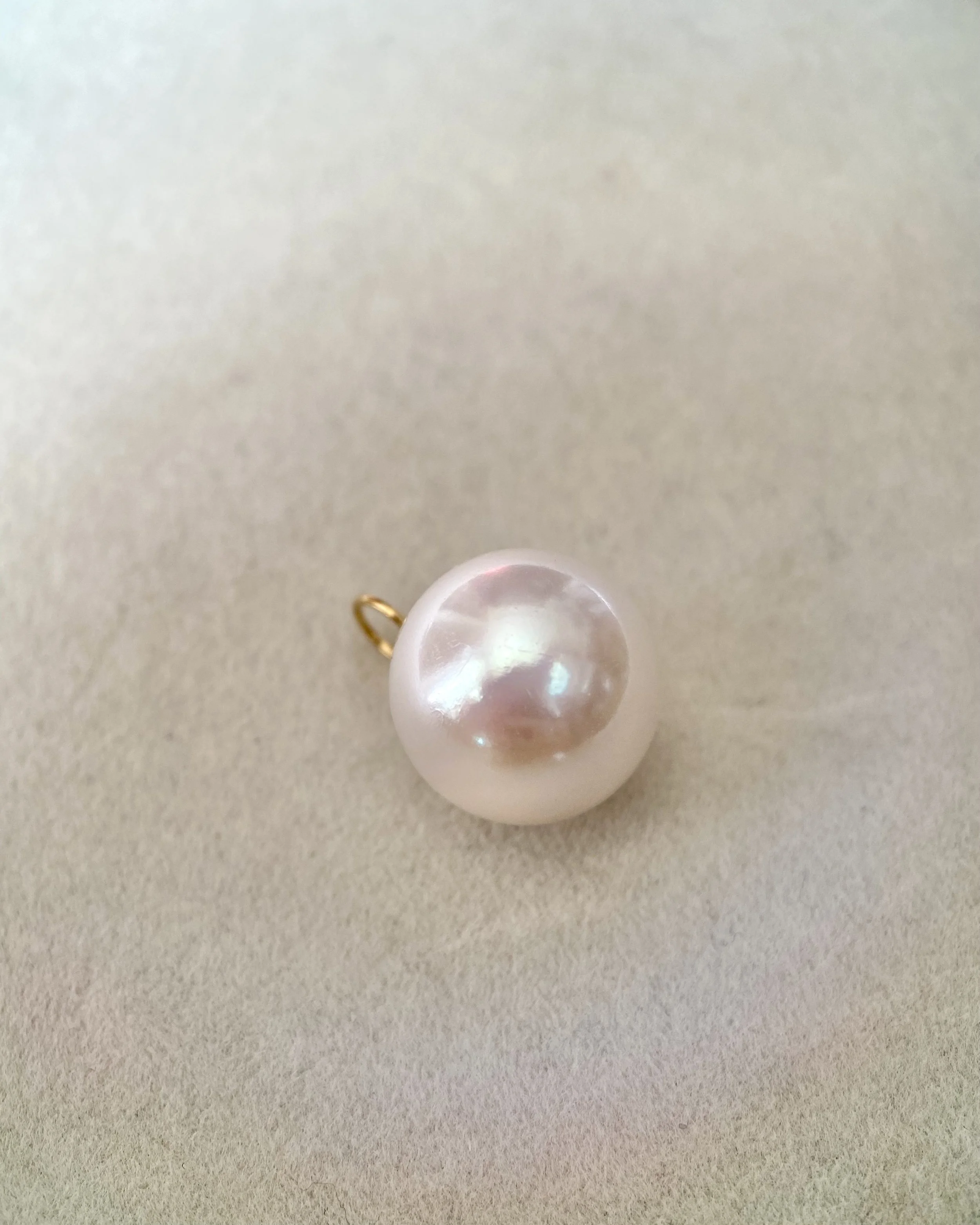 Giant Premium 14.4mm Crystal White Freshwater Pearl Pendant, Soft Pink Overtone, Solid 18K Gold Thick Bail – Ideal for Weddings Starlit Pearls