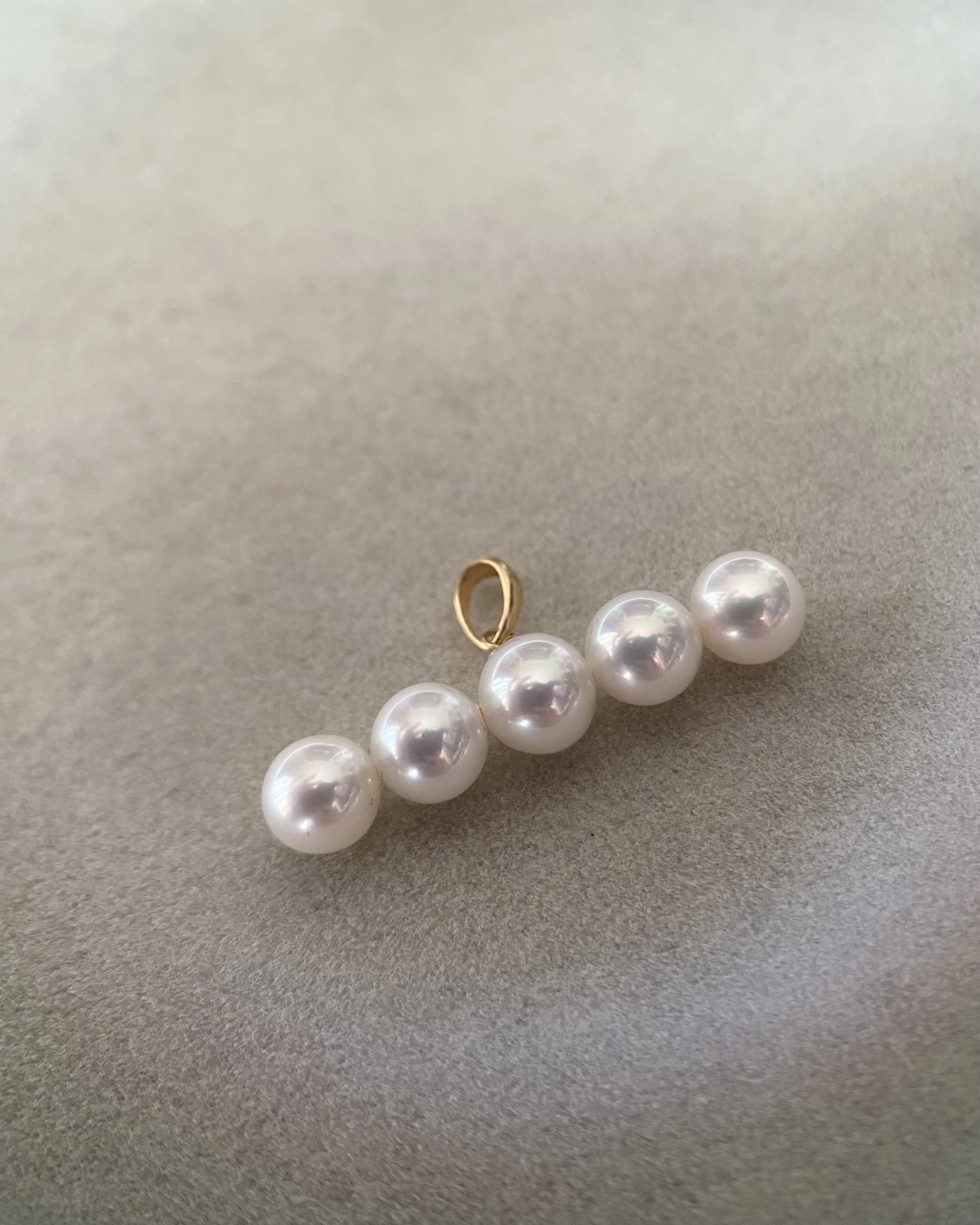 Solid 18K Gold_Top-Gr Aurora Freshwater Pearl Pendant & Earrings Set, Perfectly Matched 5.2mm Pearls, Collector-Gr Luxury Jewellery Starlit Pearls