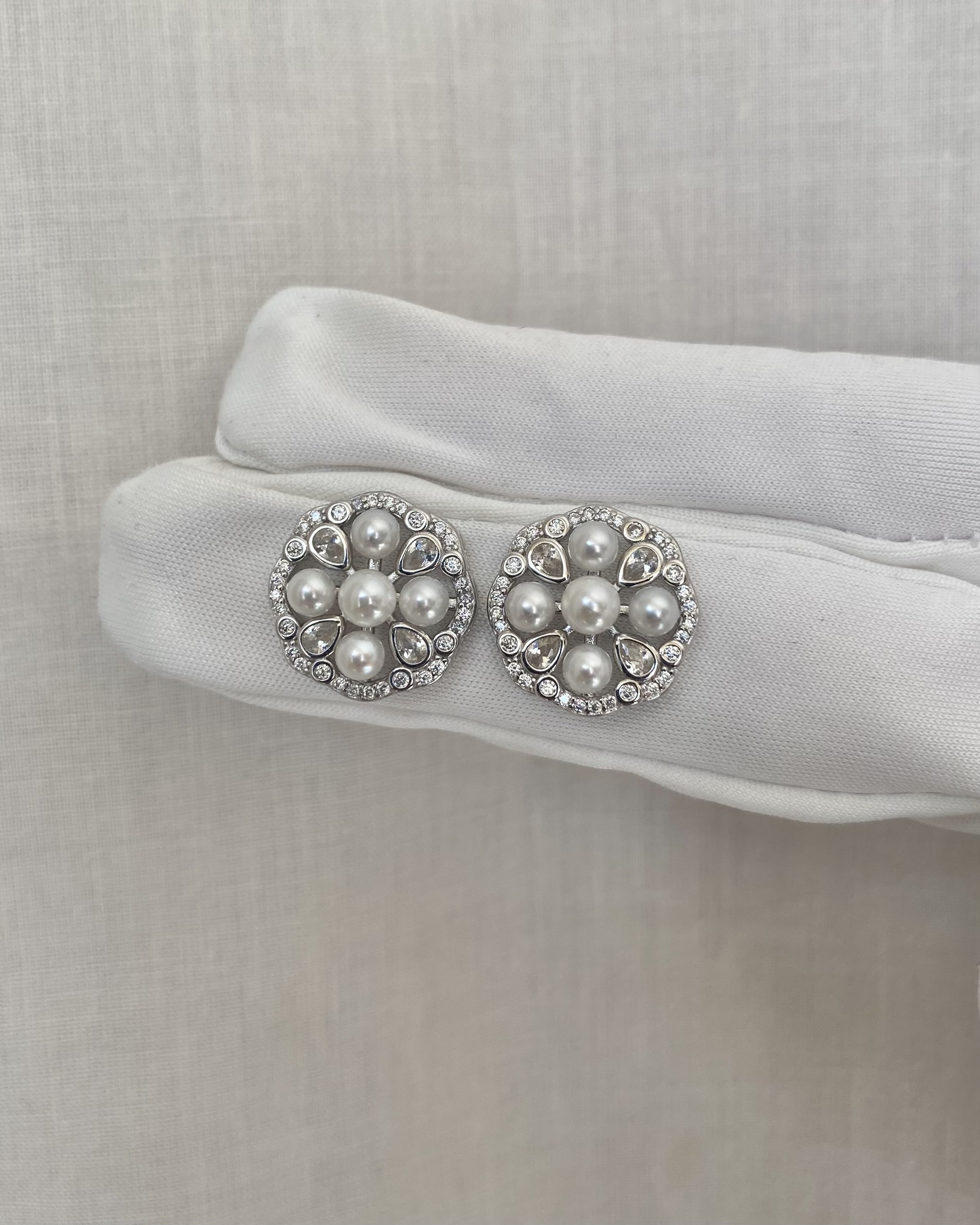 Top-Gr Japanese White Sairindama Akoya Pearl Stud Earrings, Starburst Floral Design in S925 Silver, Japan Jewellery Showpiece, Weddings Starlit Pearls