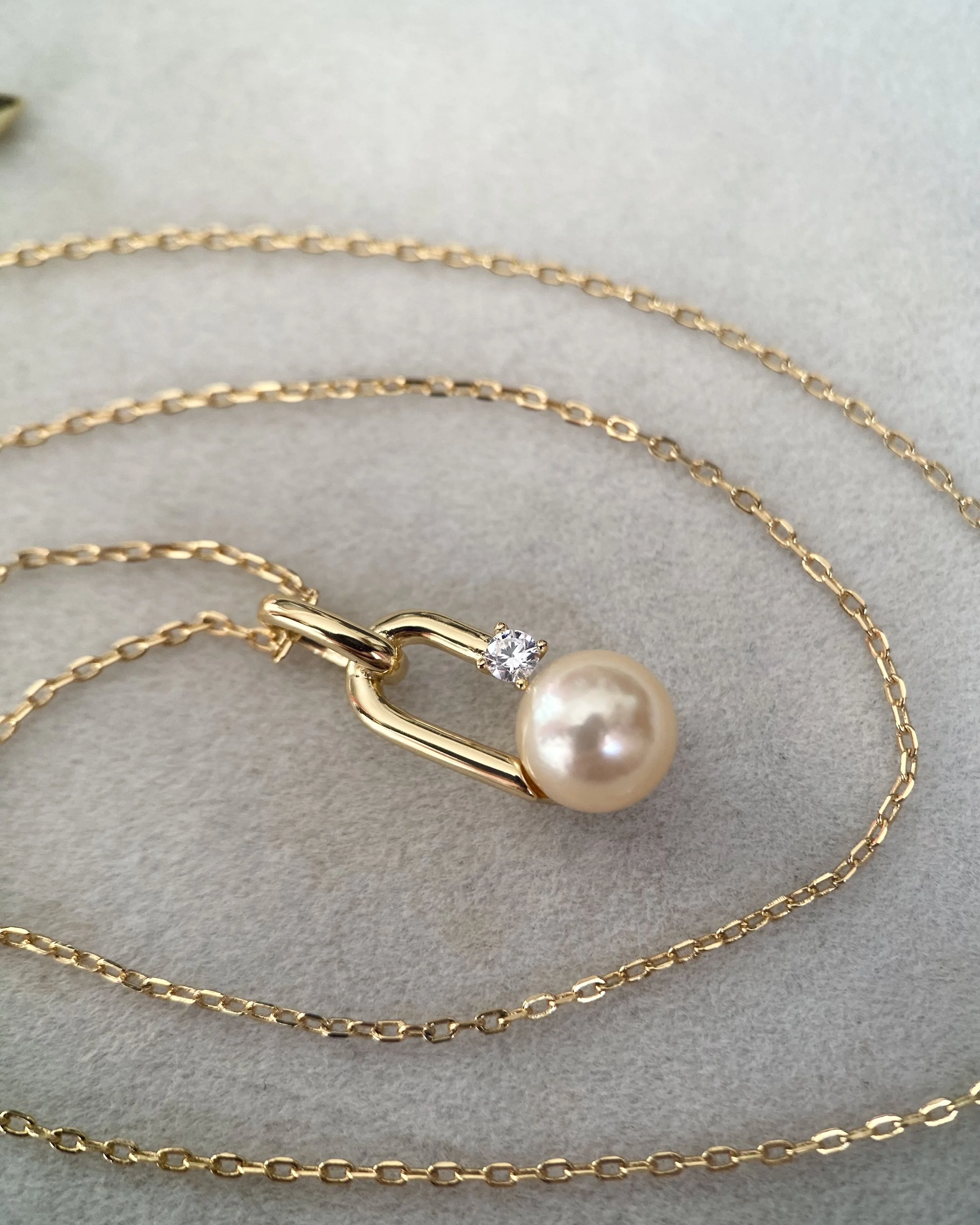 7.5mm Japanese “Golden Dawn” Akoya Pearl Pendant Necklace, Creamy-Gold, Paperclip-Style w/ Sturdy S925 Rolo Chain,Jewellery Showpiece Starlit Pearls