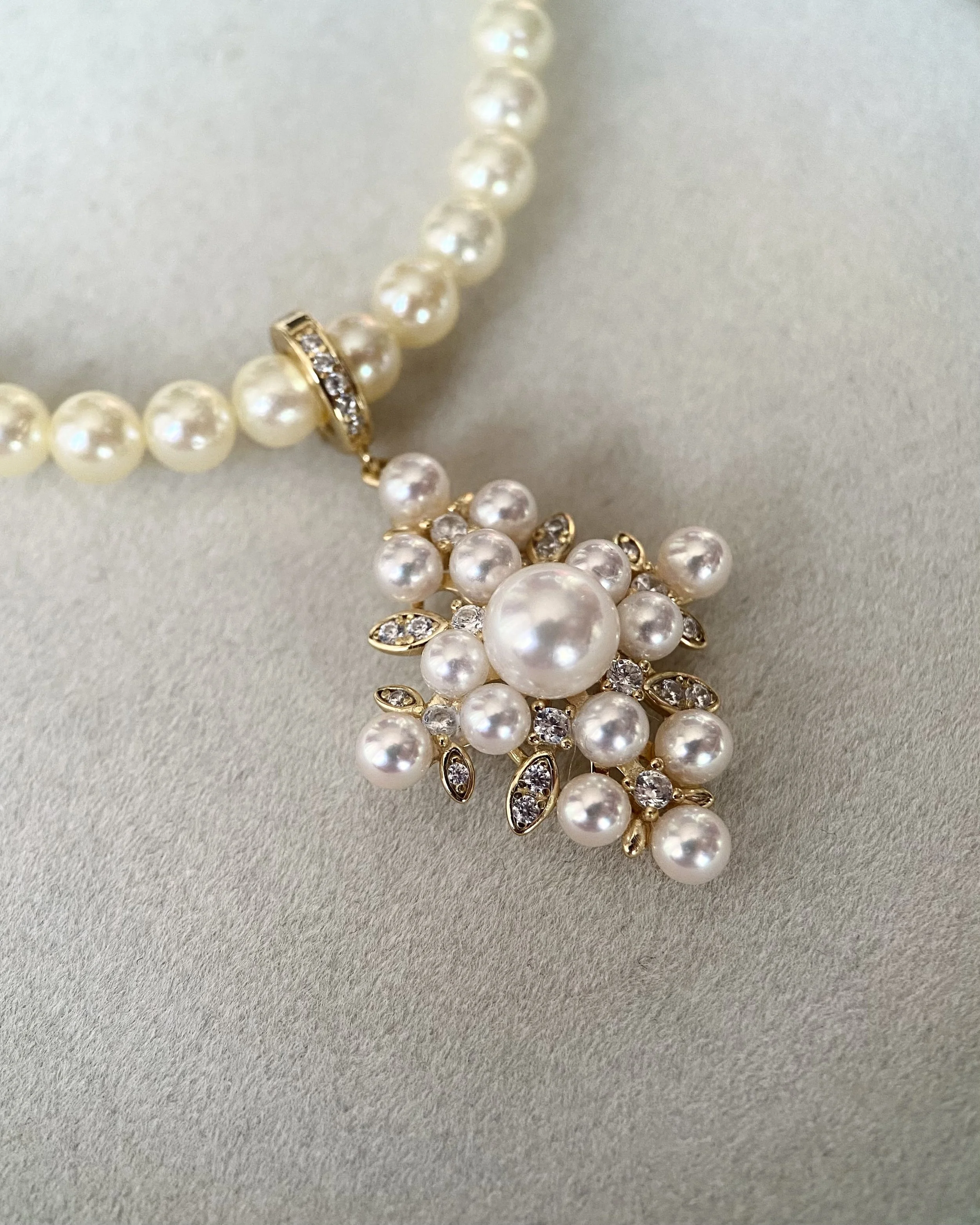 Top Gr. Japanese Sairindama Akoya Pearl Pendant – Radiant White w/ Dreamy Pink Overtones, 6A Lustre, S925 Regal Starburst Court, Showpiece Starlit Pearls