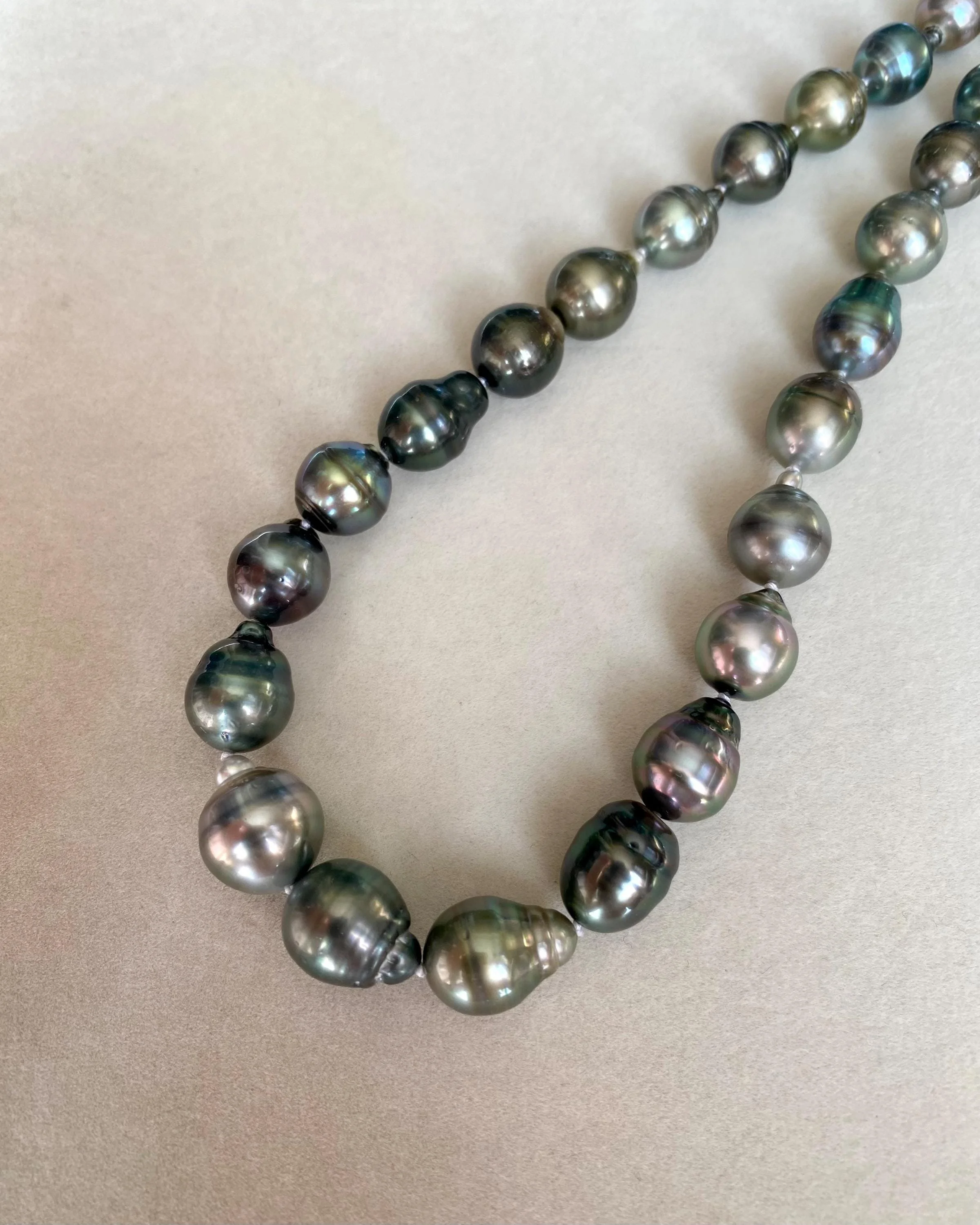 Large 10–16mm Tahitian South Sea Black Baroque Pearl Necklace_Natural Grey with Peacock Green Iridescence, Metallic Lustre, S925 Starlit Pearls