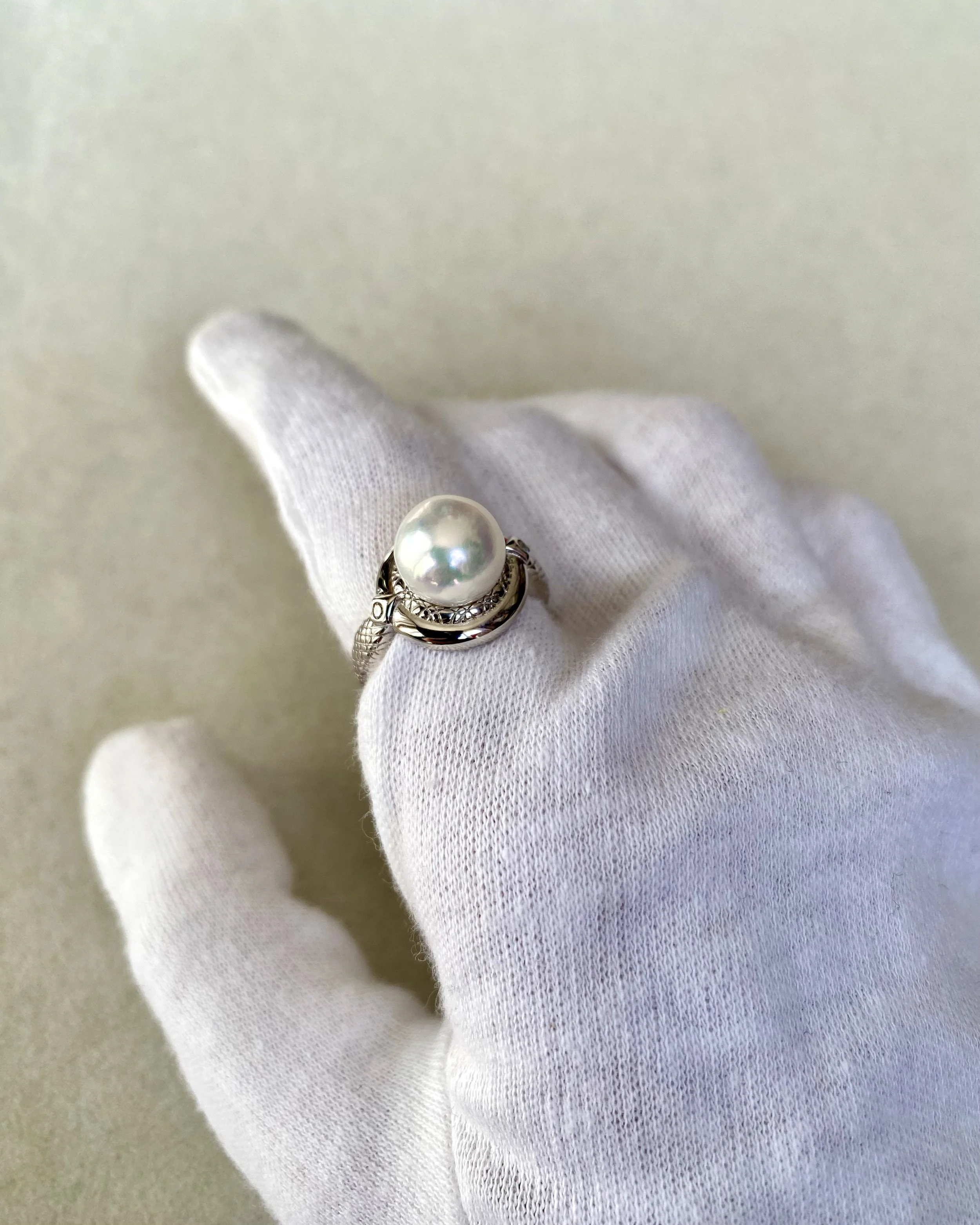 9.5mm Oversized Japanese Akoya Pearl Ring, Snowy White,Iridescent Overtones, High Lustre, Sculptural Wrap-Style S925 Band, Show Piece Starlit Pearls