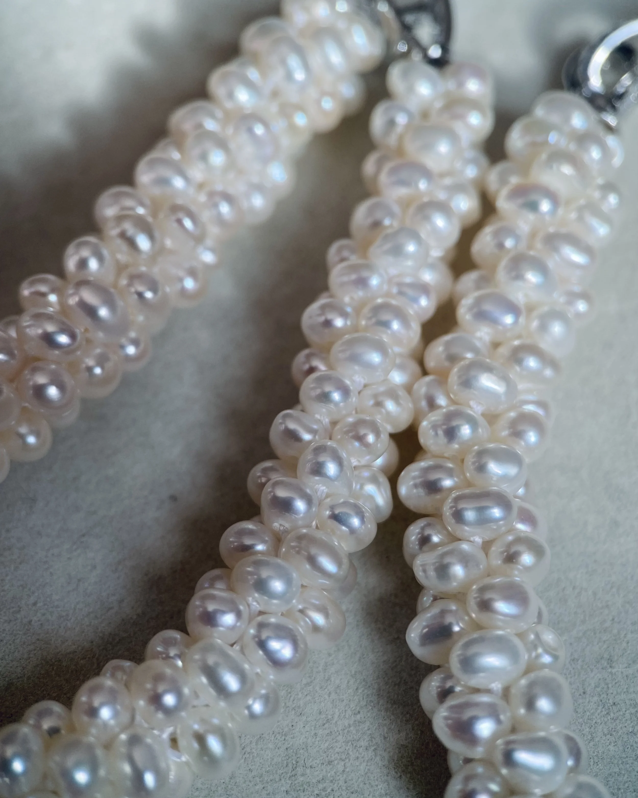 Handwoven Freshwater Keshi Pearl Necklace & Bracelet Set, 3.5mm Nucleus-Free Pearls, Silver Convertible Clip Clasps, Two-Way Wear Starlit Pearls