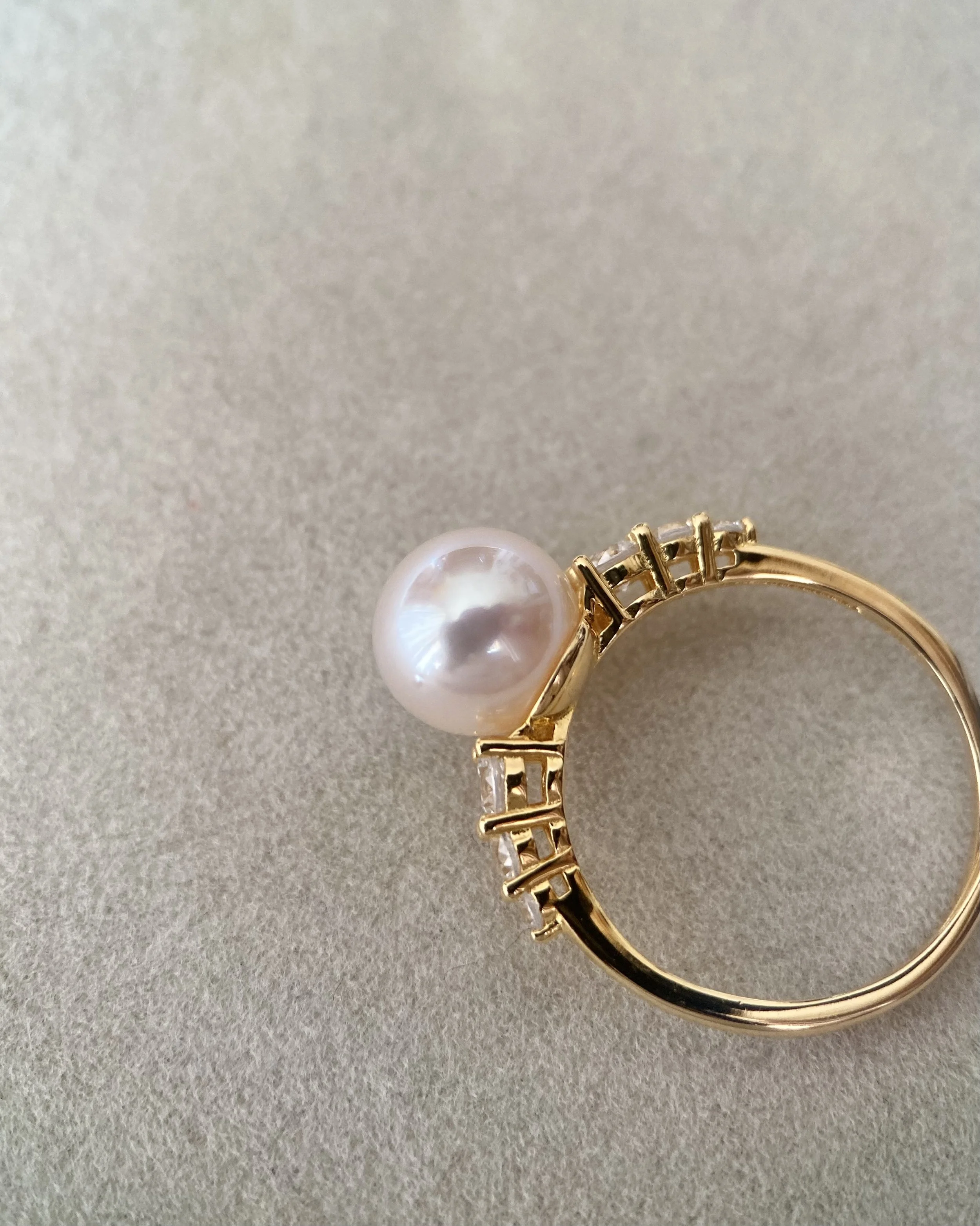 Elegant 8.6mm Japanese Akoya Pearl Ring, White with Soft Pink Overtone, Sparkling CZ Vine S925 Silver Band, Jewellery Showpiece Starlit Pearls