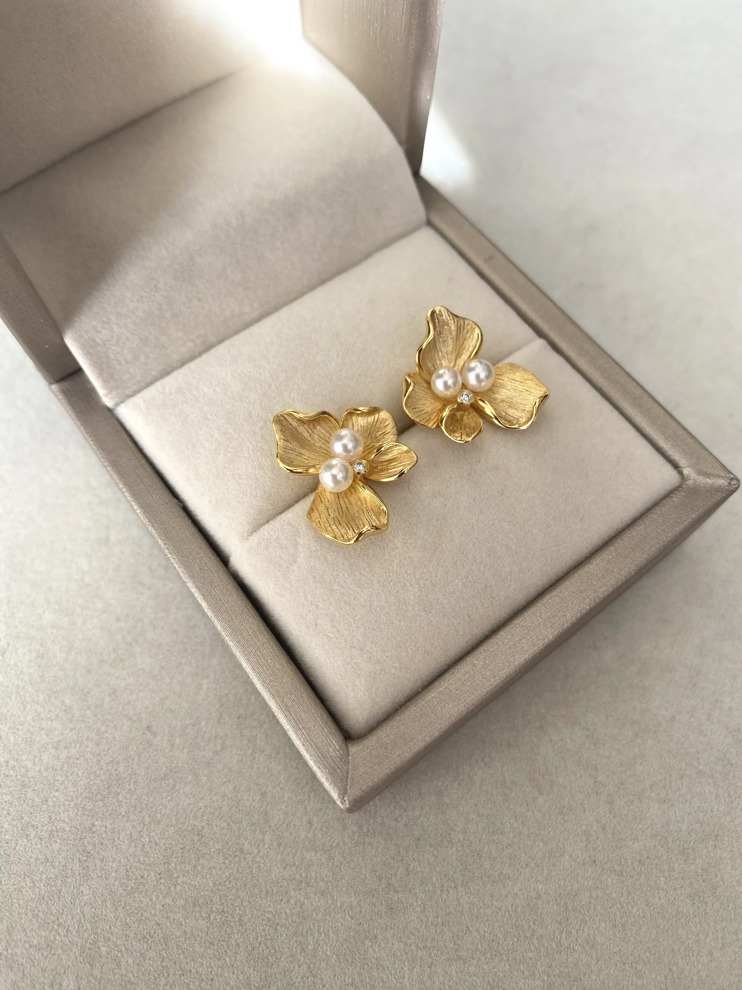 Top-Gr White Japanese Sairindama Akoya Pearl Floral Earrings, Sculptural S925 Silver Petals with Satin-Brushed Texture_CZ, Show Piece Starlit Pearls