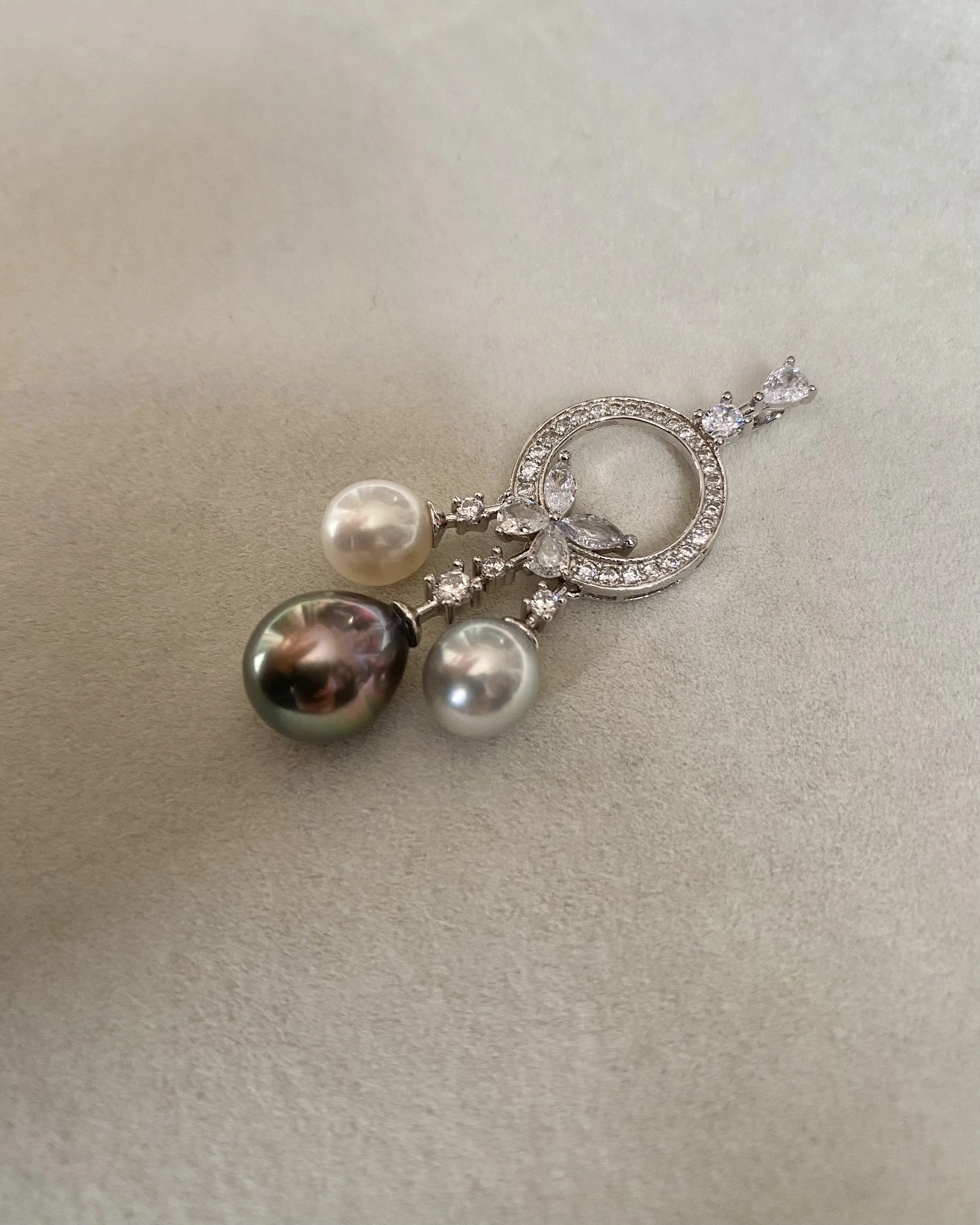 11.5mm Tahitian Peacock Green Baroque South Sea Pearl Pendant, 8mm Japanese White_Silver Madama Akoya Pearls, 925 Dreamcatcher Design Starlit Pearls