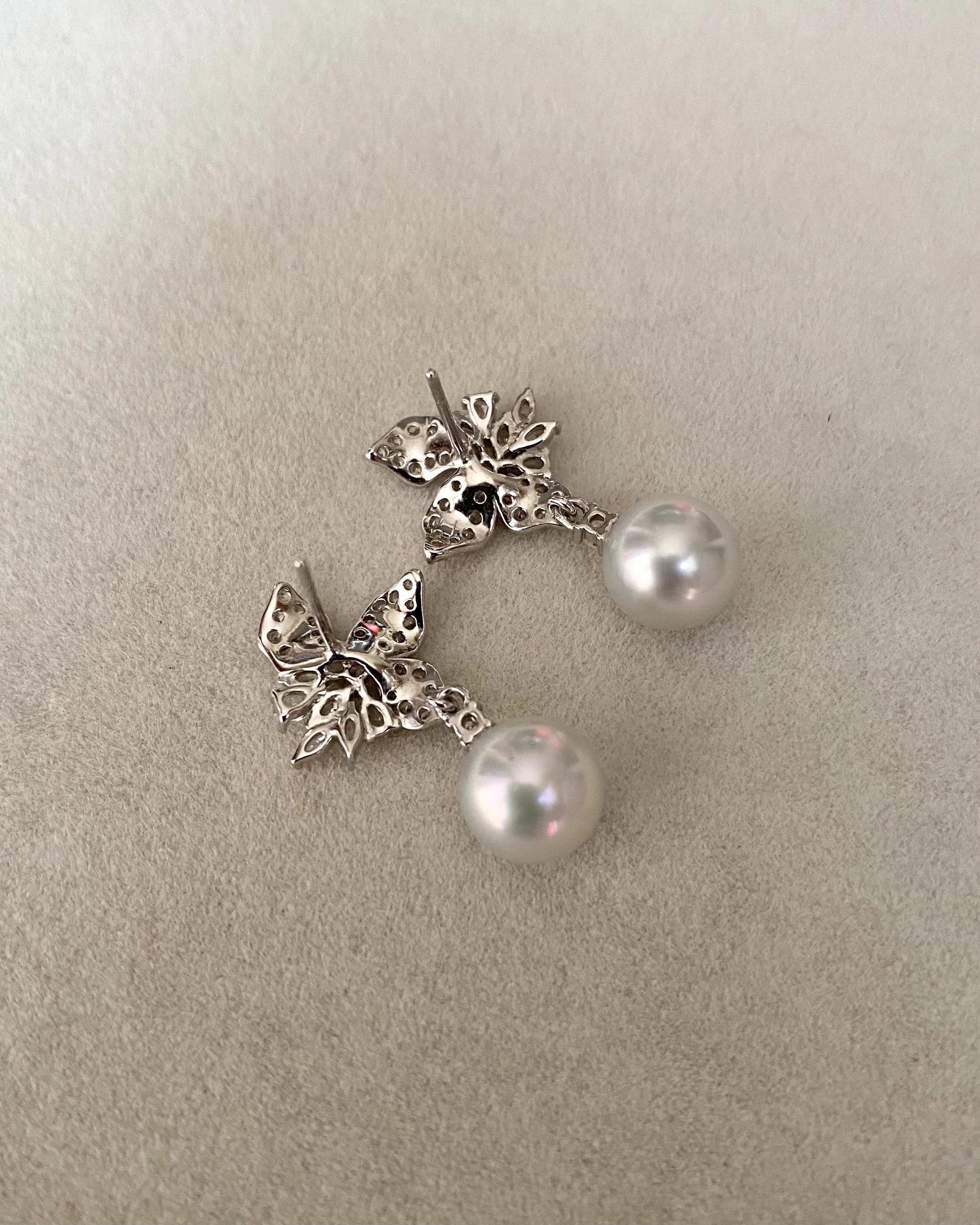 8.5-9mm Natural Silver-Grey Japanese Madama Akoya Pearl Earrings, S925 Silver Sparkling Iris Japonica Floral Design Starlit Pearls