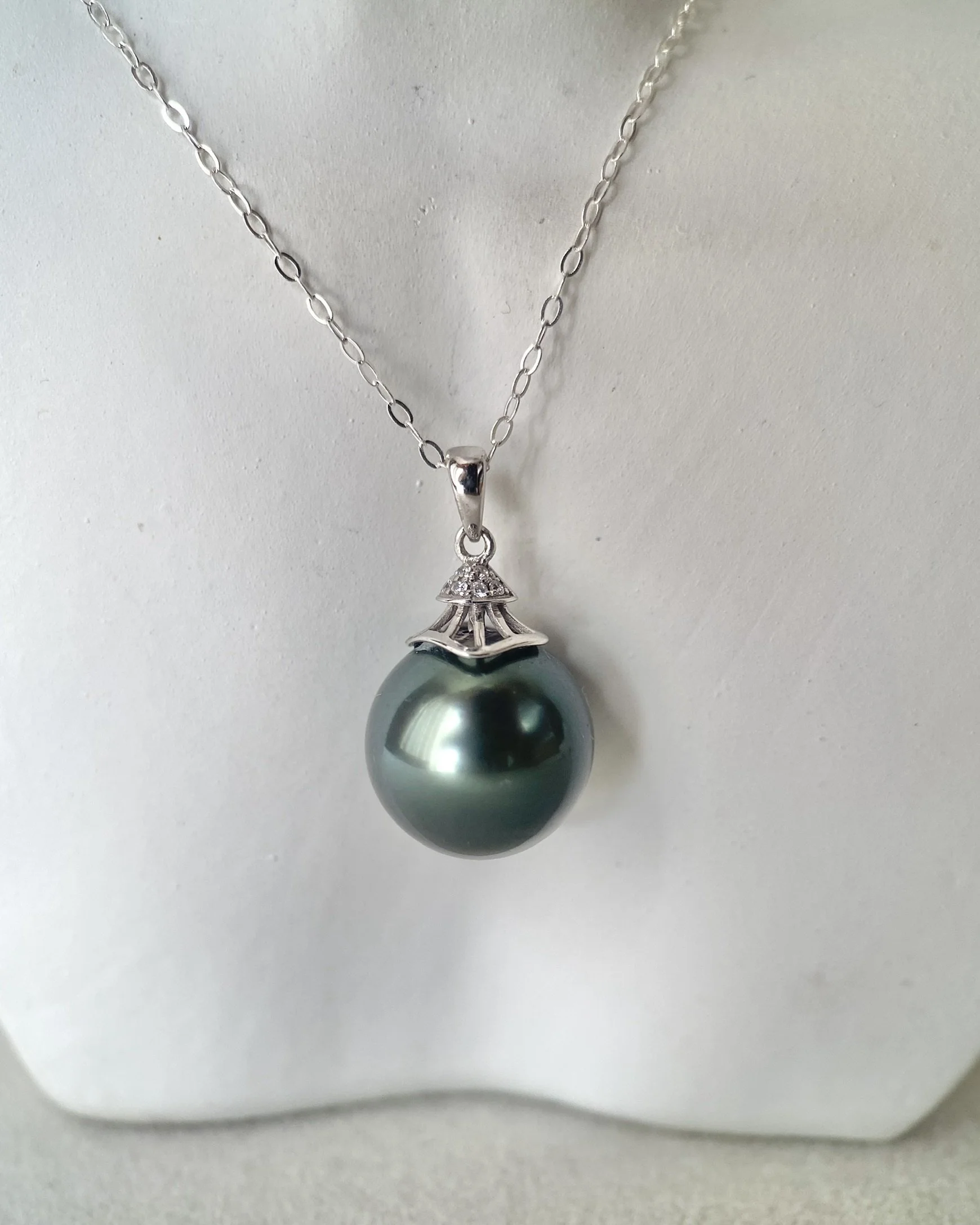 Solid 18K White Gold_Top Gr Peacock Green-Blue Tahitian South Sea Pearl Pendant 11mm, Architectural Fan Design, Deep Oily Lustre Starlit Pearls