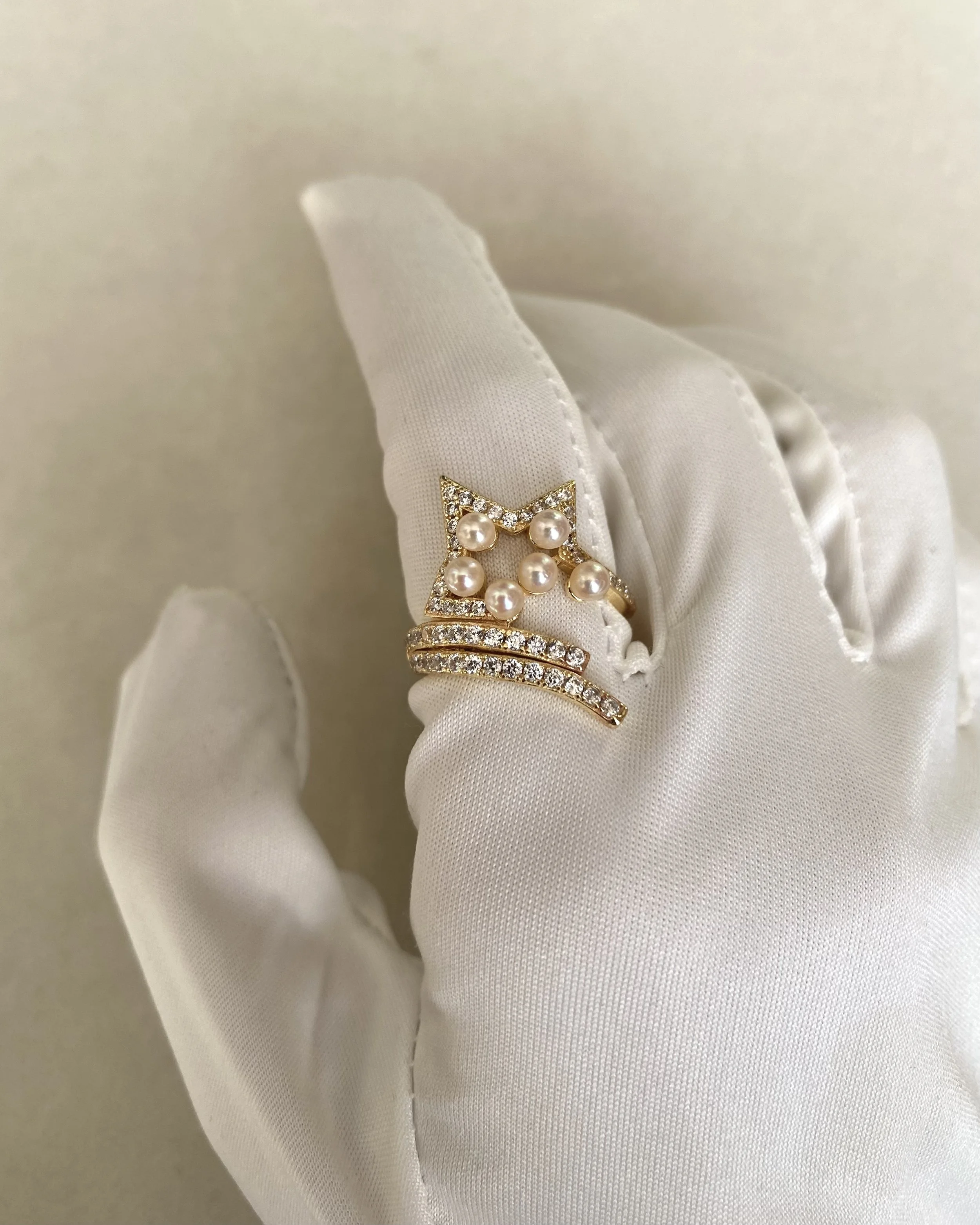 Premium Mini Japanese ‘Golden Dawn’ Creamy-Gold Akoya Pearl Ring 3–3.5mm, Shooting-Star Pavé CZ Starburst Setting in S925 Silver Starlit Pearls