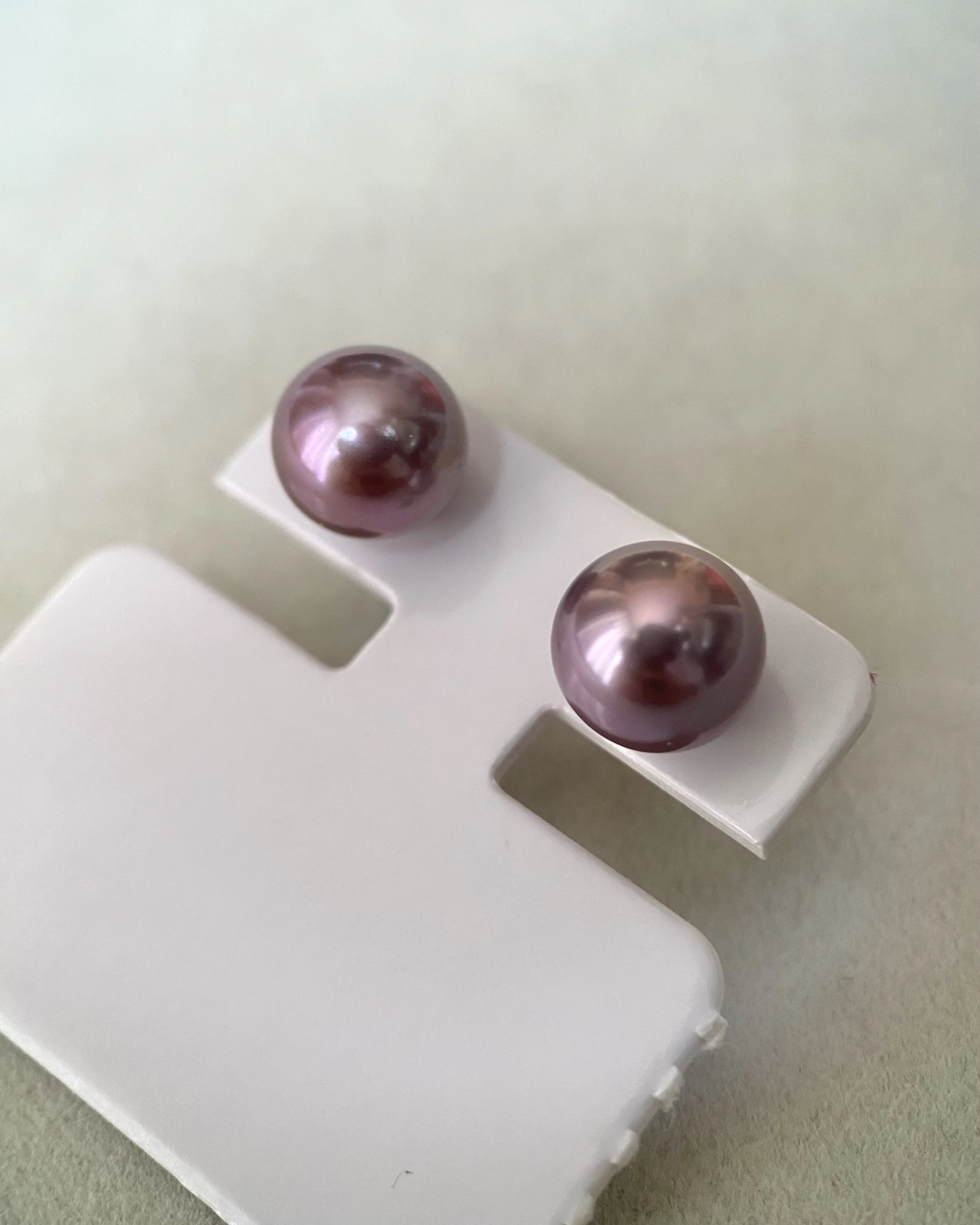 Solid 18K White Gold_Natural Wine Purple Freshwater Pearl Stud Earrings 9.5mm, Rich Metallic Lustre, Undyed Natural Colour Starlit Pearls