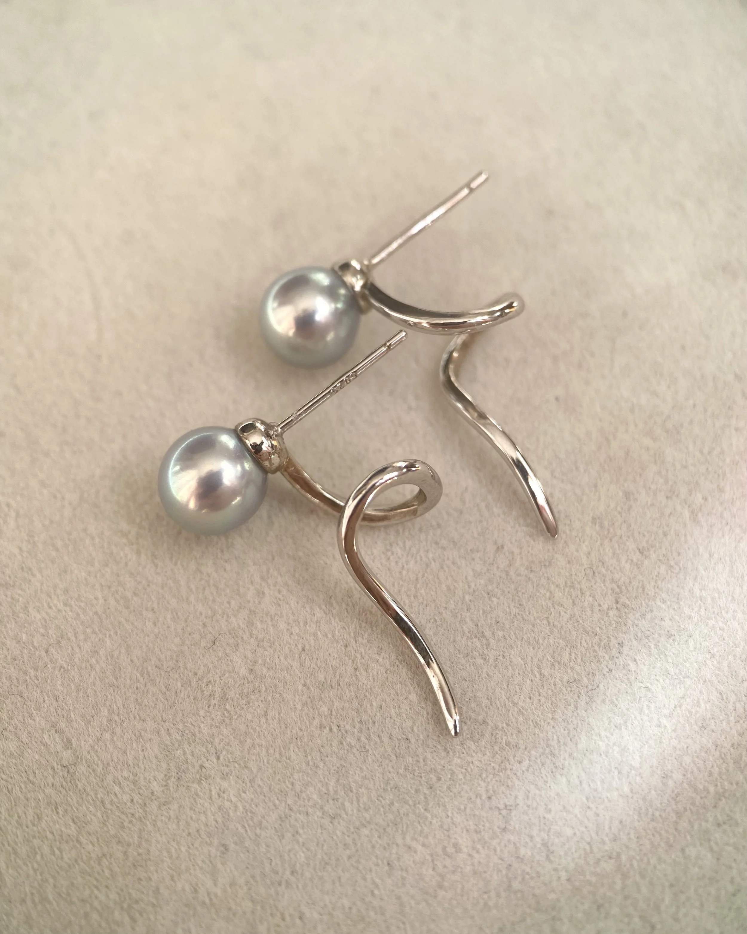 Natural Silver-Grey Blue Japanese Madama Akoya Pearl Earrings 7.1mm, Mirror Lustre, Sculptural Ribbon Wave S925 Design, Show Piece Starlit Pearls