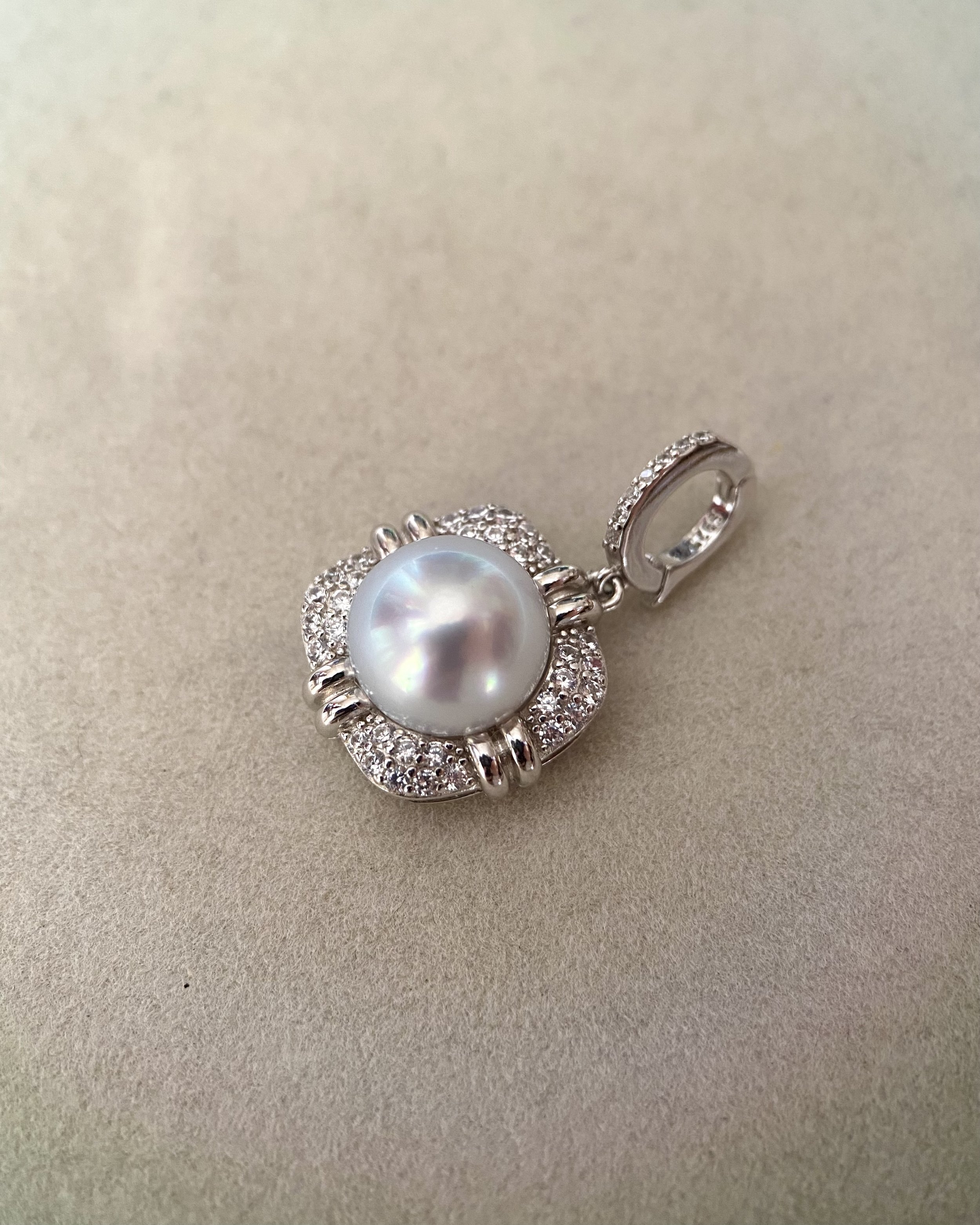 Rare 9.8mm Silver-Toned Australian South Sea Pearl Pendant, Mirror-Like Lustre, Japanese-Made Vintage Royal Elegance Pavé Halo S925 Setting