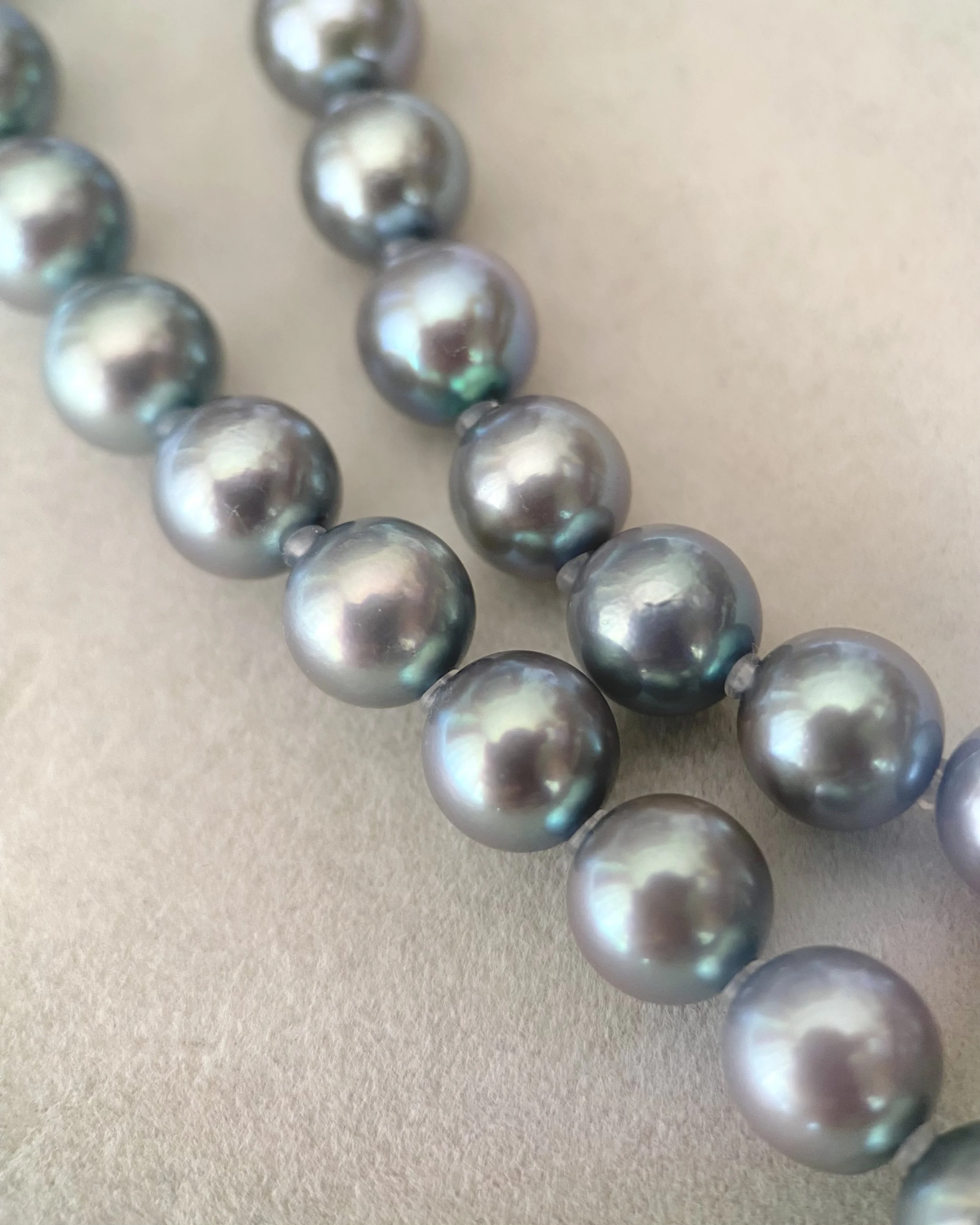 Rare Mesmerising Lagoon Blue Overtones_Japanese Silver-Blue Madama Akoya Pearl Necklace 8–9mm, Exceptional Matching, Geometric S925 Starlit Pearls