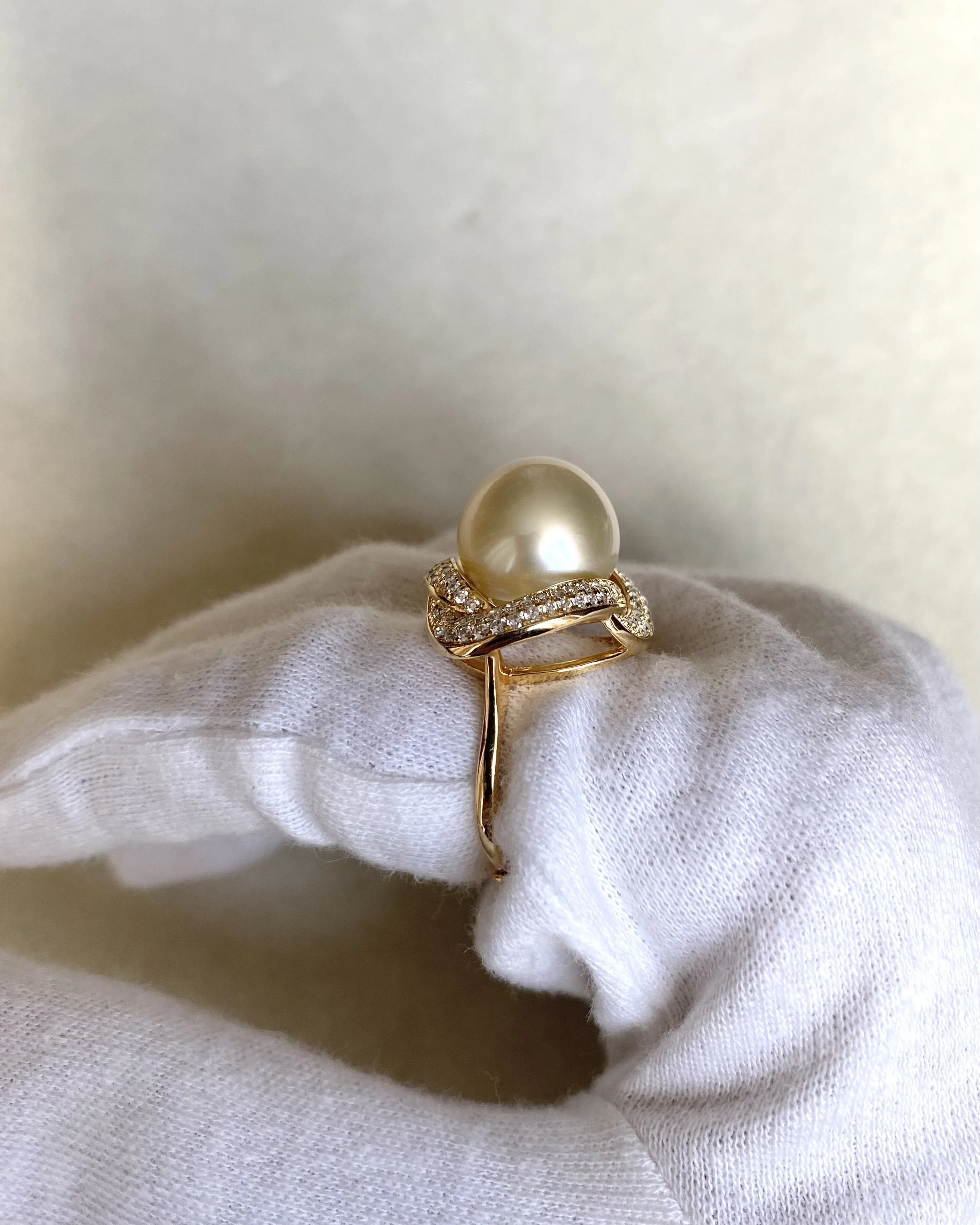 Premium Golden South Sea Pearl Ring 12.3mm, Flawless Crystal-Clear Gem Lustre, Luxurious Sculptural Pavé Crossover S925 Silver Design Starlit Pearls