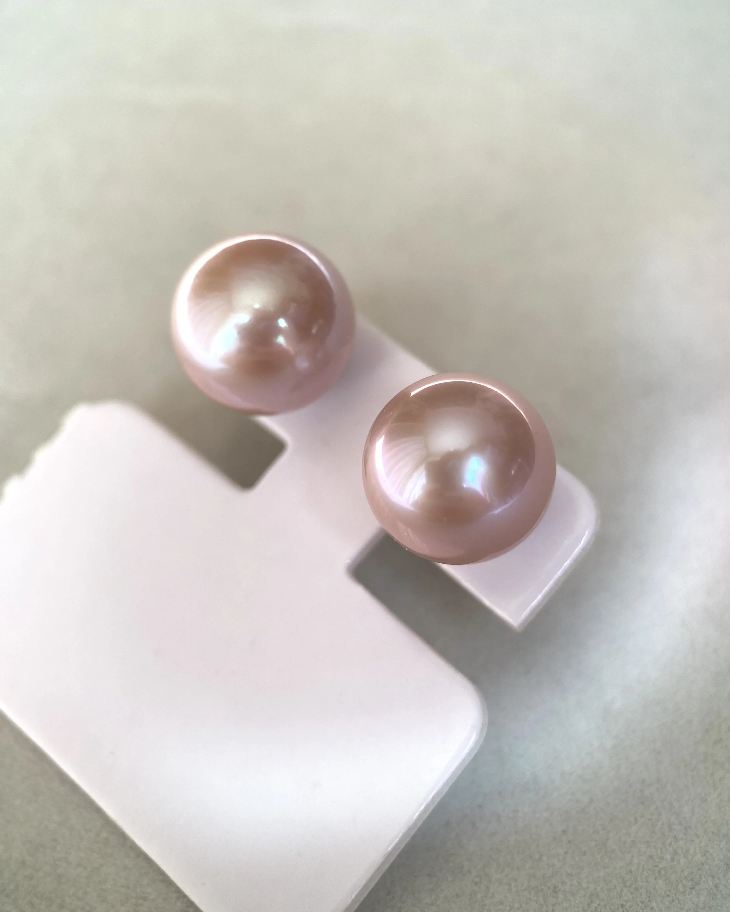 12.5–13mm Natural Dusty Rose Freshwater Pearl Stud Earrings, 18K Solid Gold Posts, Giant Round Pink Pearls, Undyed Natural Colour Starlit Pearls