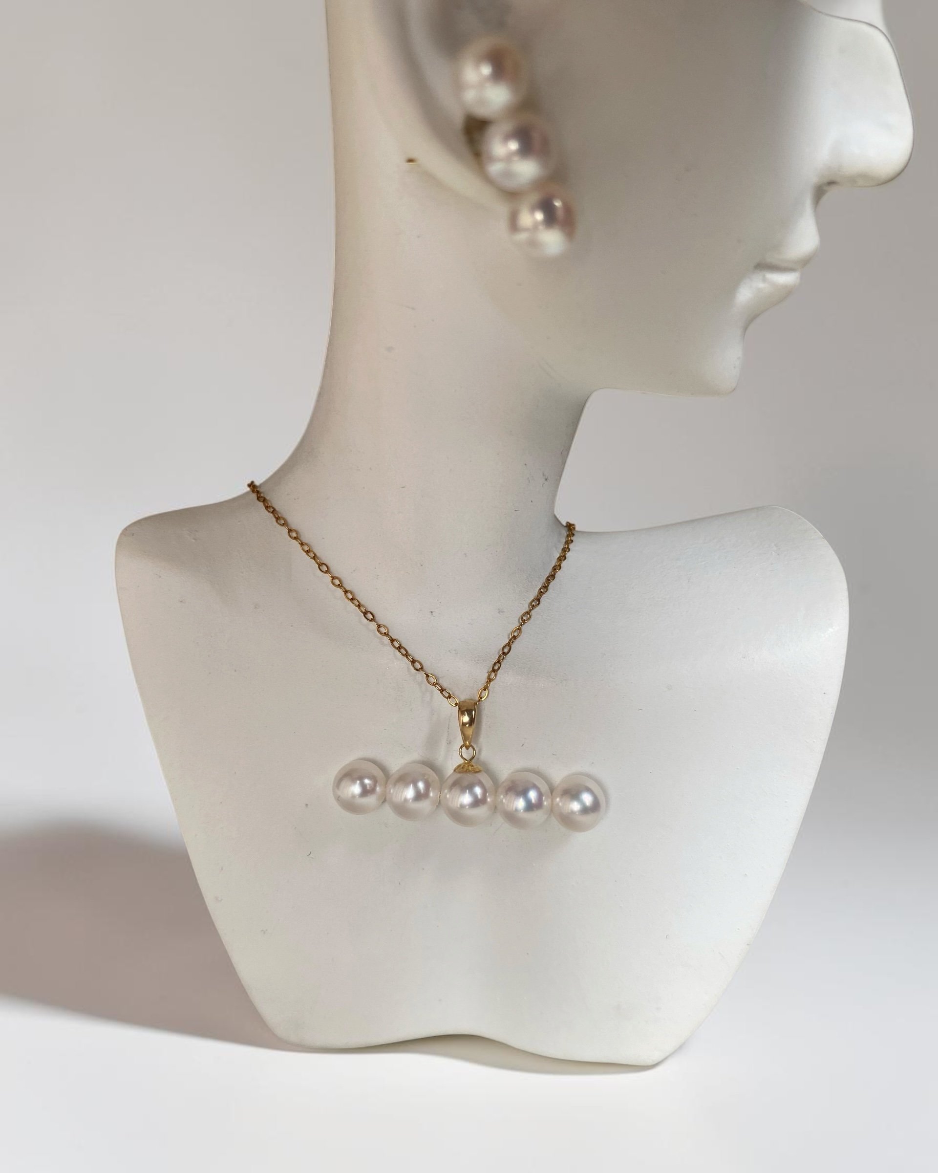 Solid 18K Gold_Top-Gr Aurora Freshwater Pearl Pendant & Earrings Set, Perfectly Matched 5.2mm Pearls, Collector-Gr Luxury Jewellery Starlit Pearls